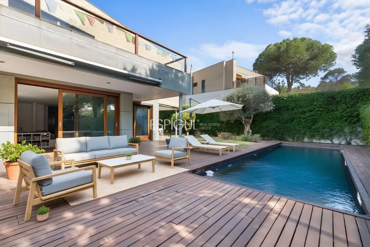 Exklusives Designerhaus zum Verkauf im Golf von Sant Cugat