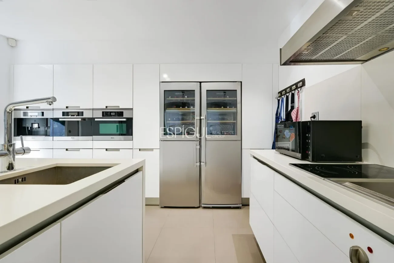 Maison design exclusive à vendre sur le golf de Sant Cugat