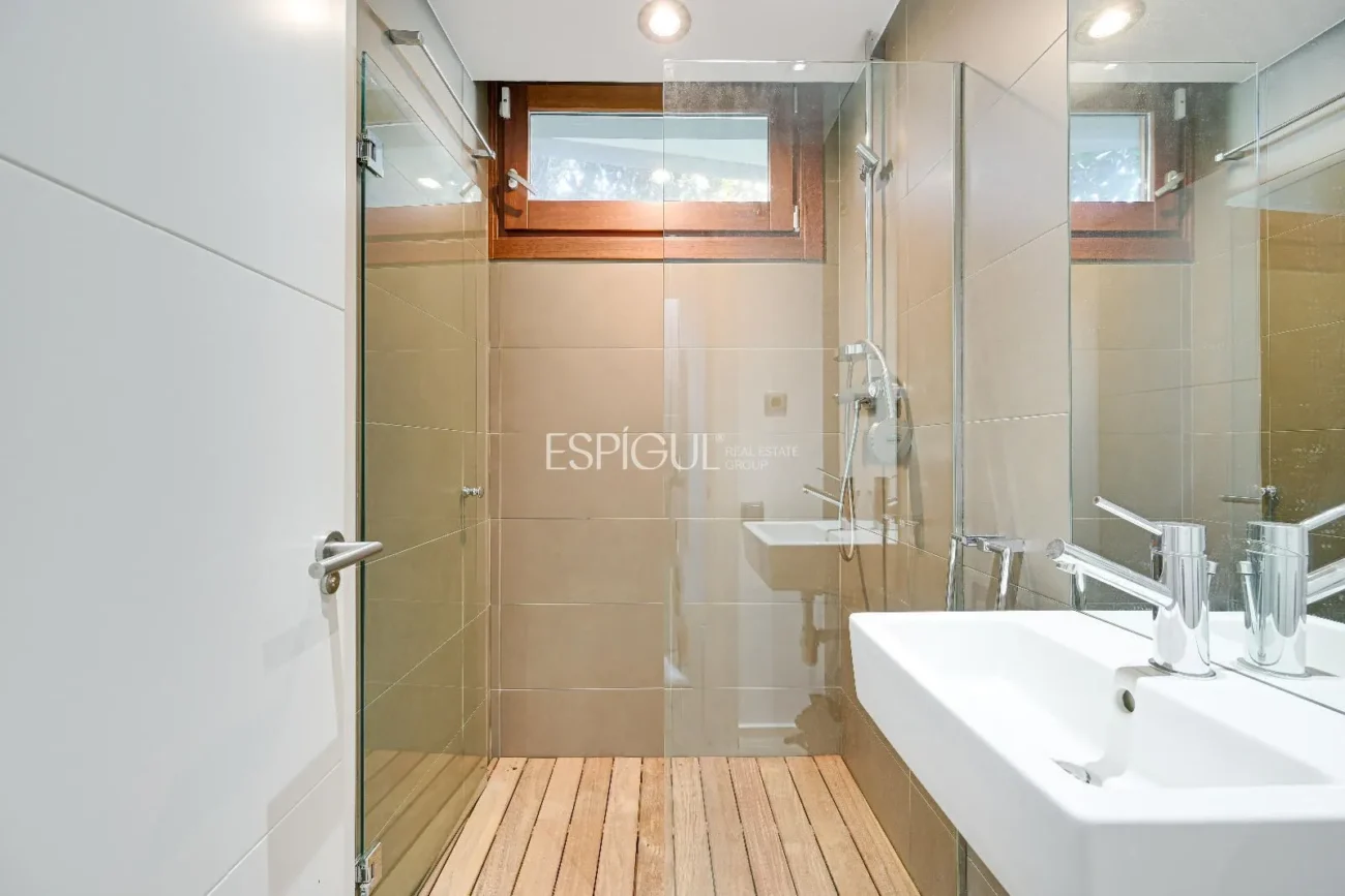 Maison design exclusive à vendre sur le golf de Sant Cugat