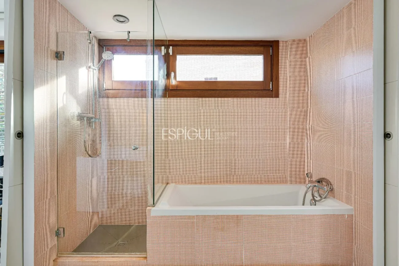 Maison design exclusive à vendre sur le golf de Sant Cugat