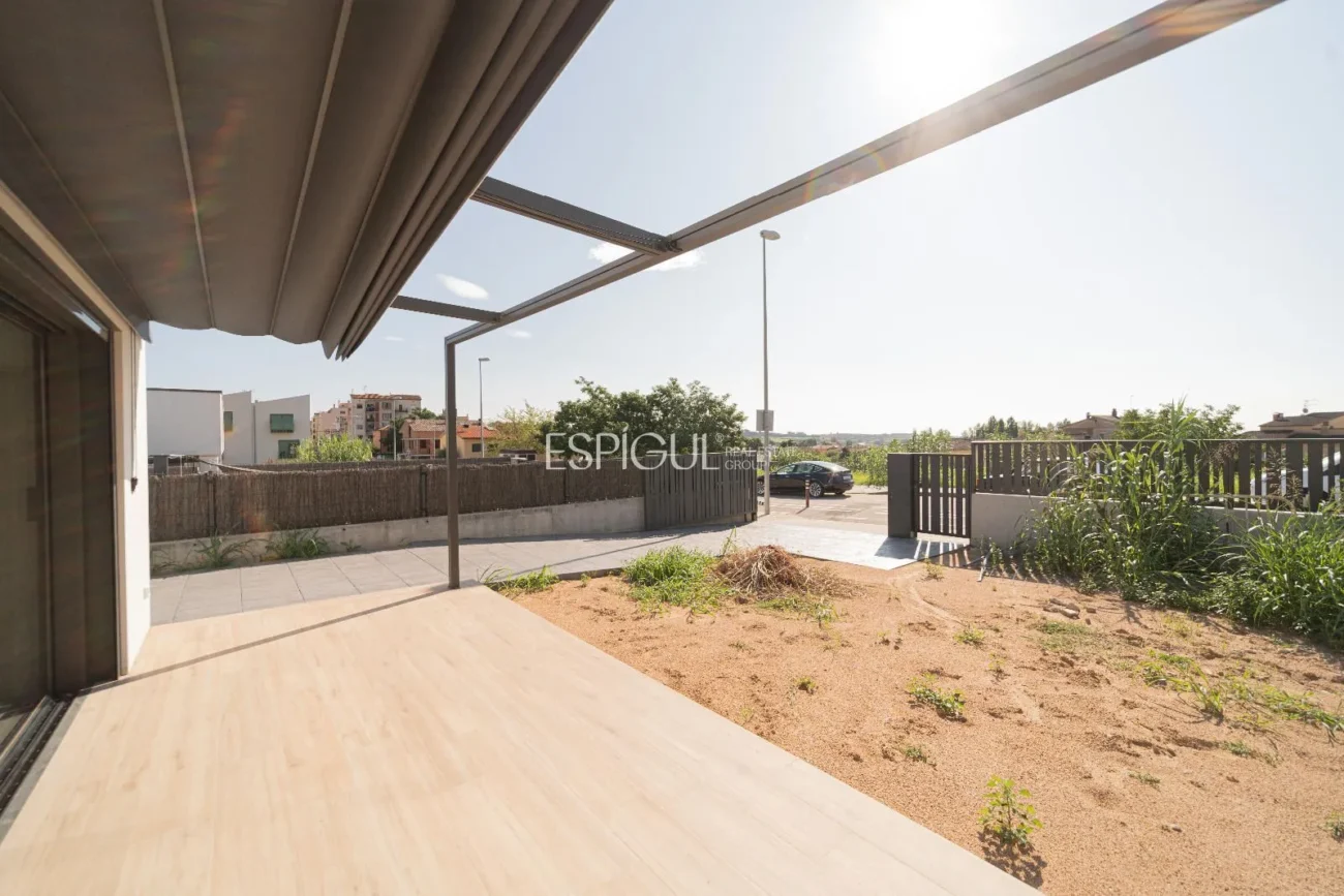 Maison exclusive de plain-pied avec jardin à Banyoles