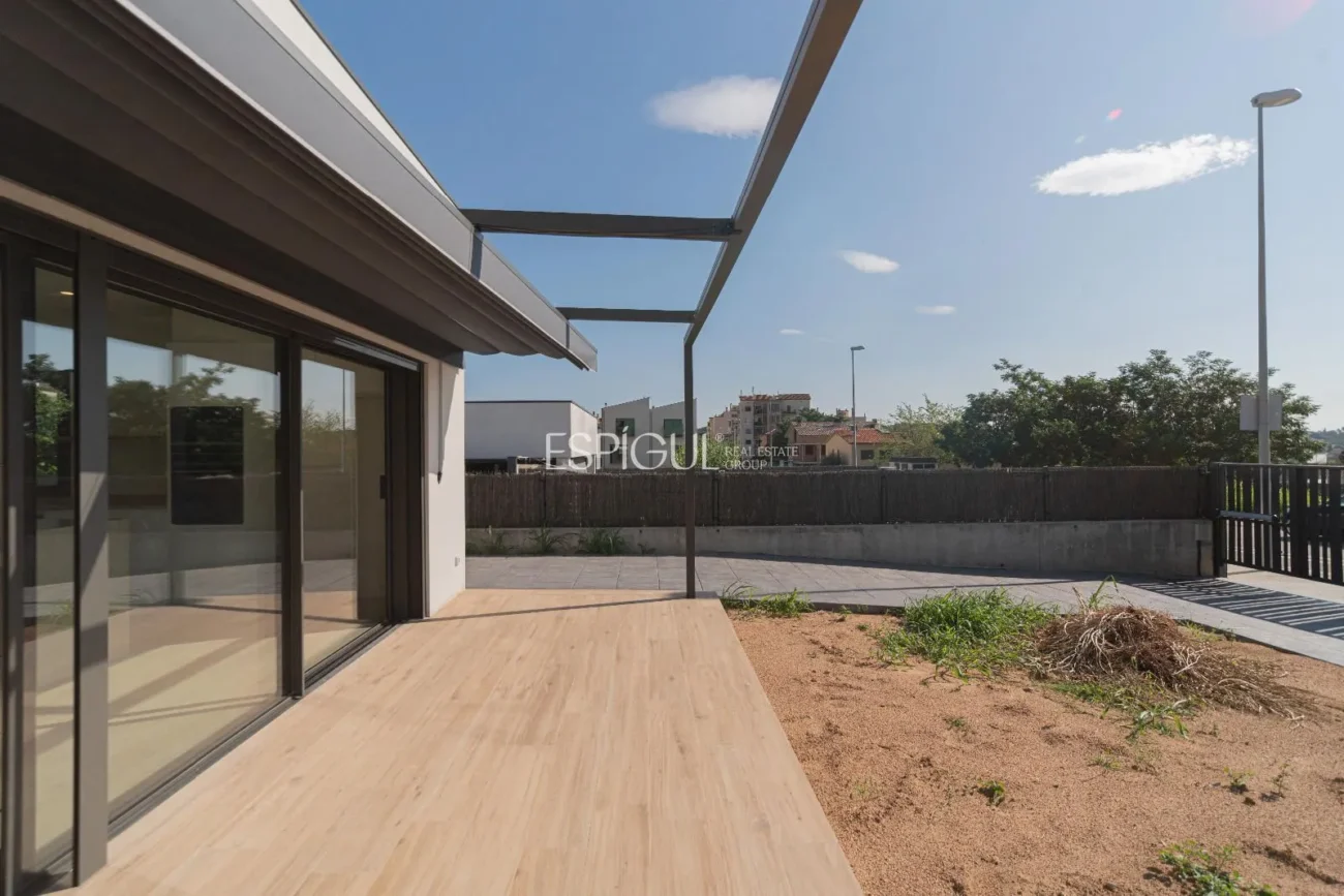 Maison exclusive de plain-pied avec jardin à Banyoles