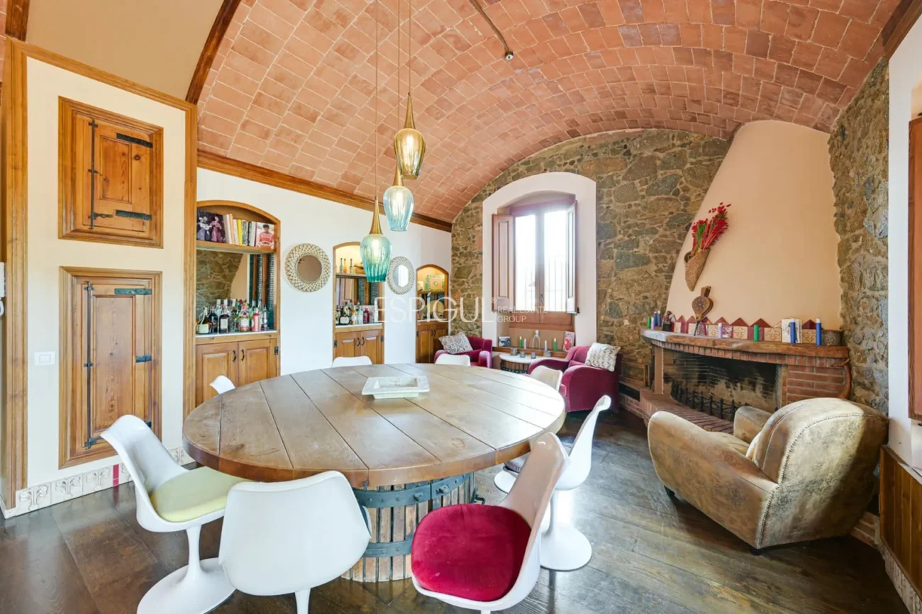 Exklusives historisches Haus in Alella mit Meerblick und touristischer Lizenz