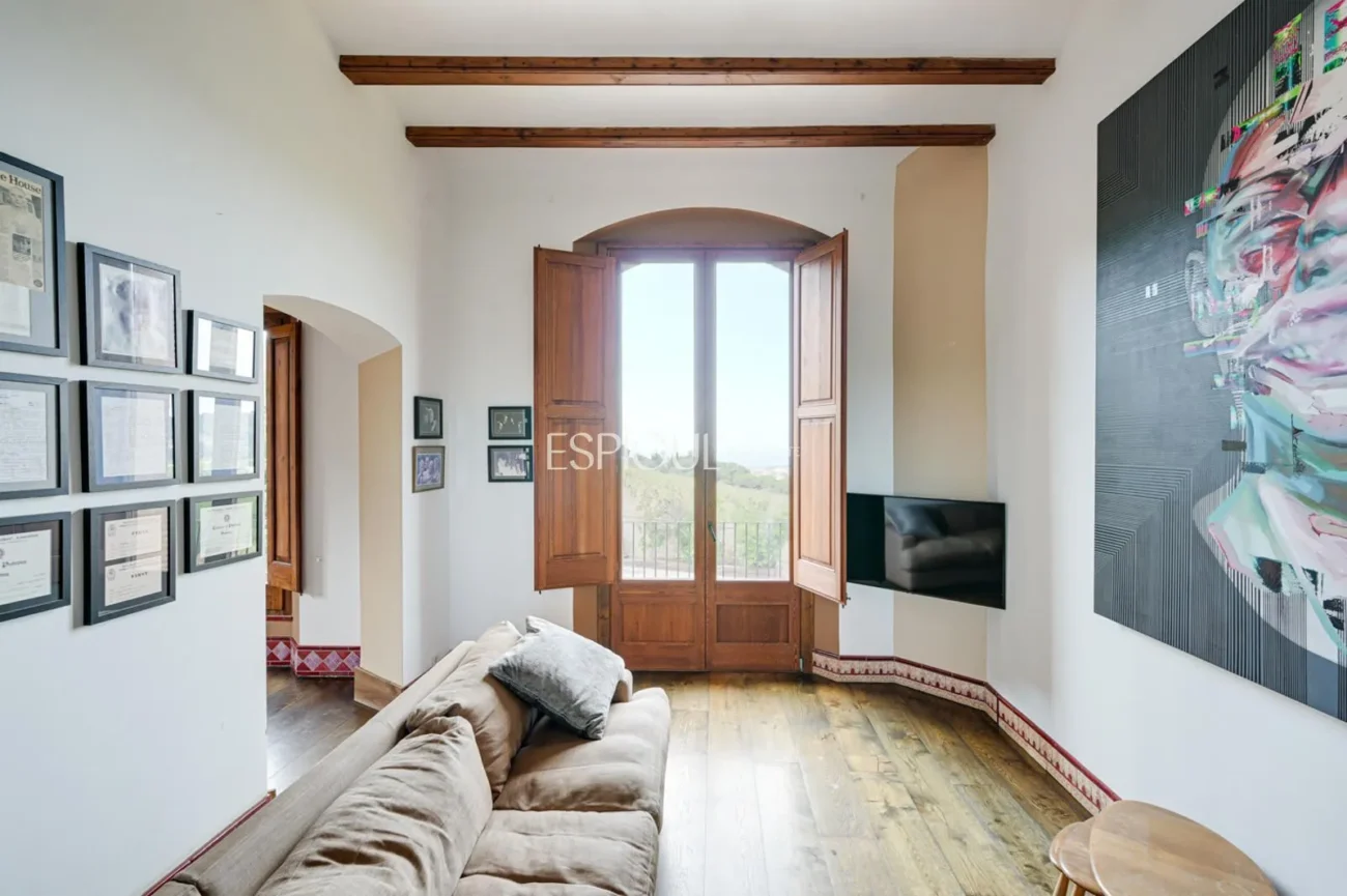 Exklusives historisches Haus in Alella mit Meerblick und touristischer Lizenz