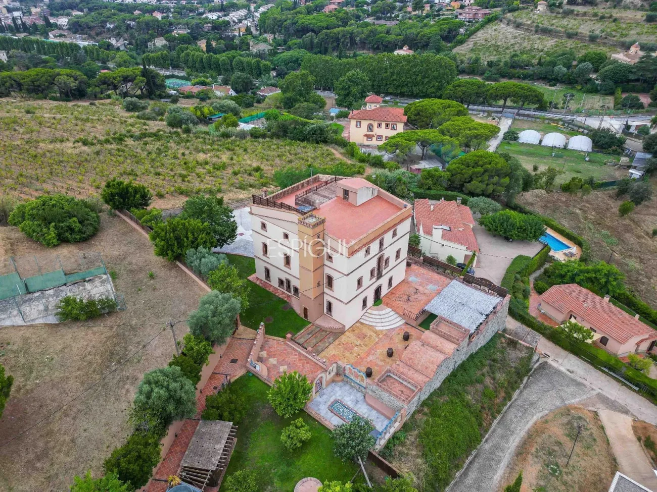 Exklusives historisches Haus in Alella mit Meerblick und touristischer Lizenz