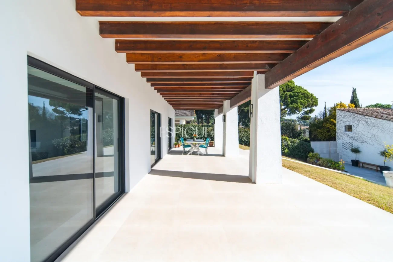 Maison exclusive restaurée avec de grandes qualités sur le golf de Sant Andreu de Llavaneres
