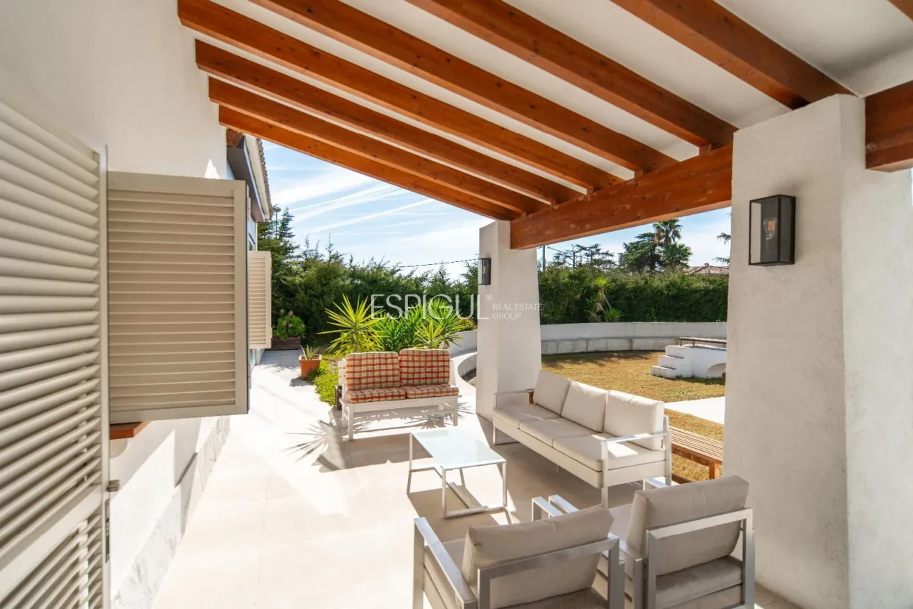 Maison exclusive restaurée avec de grandes qualités sur le golf de Sant Andreu de Llavaneres