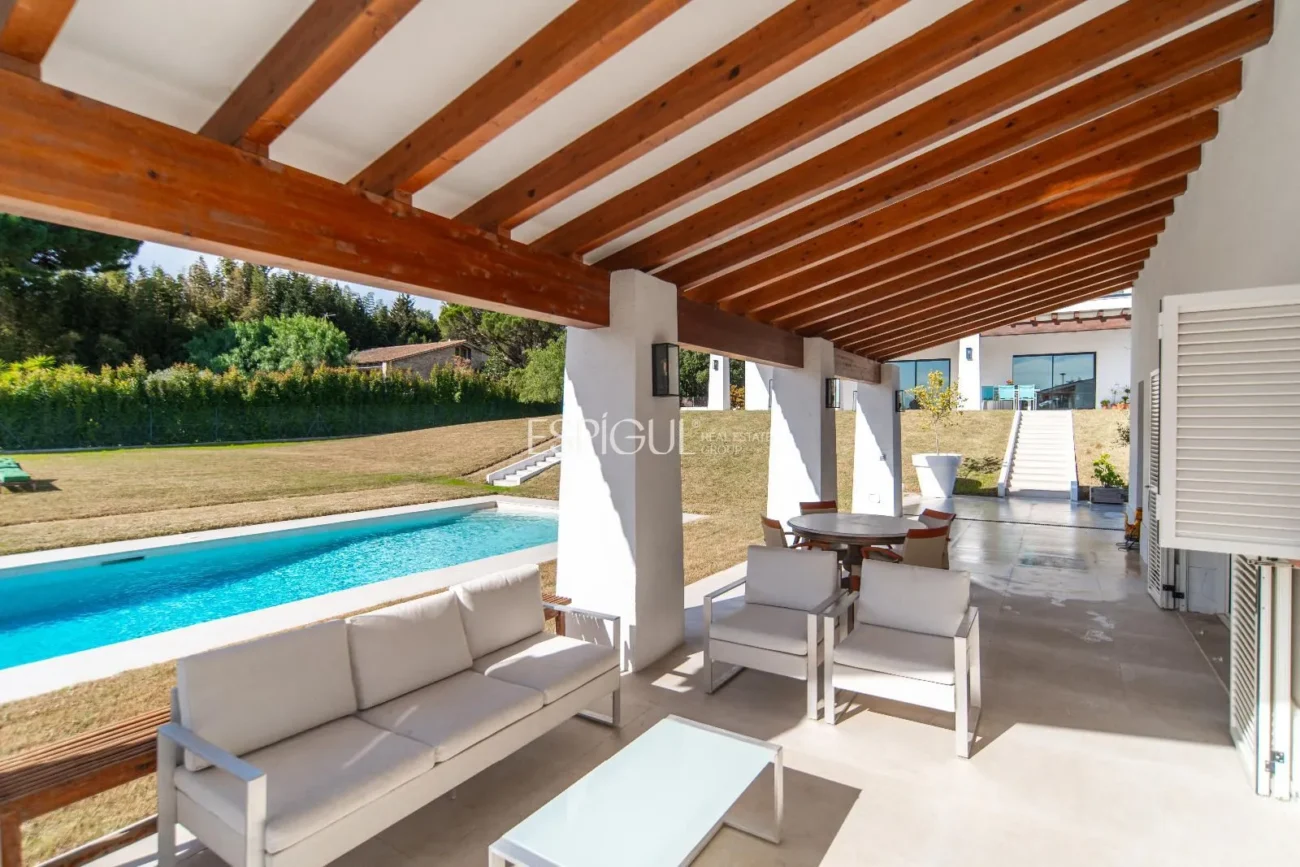 Maison exclusive restaurée avec de grandes qualités sur le golf de Sant Andreu de Llavaneres