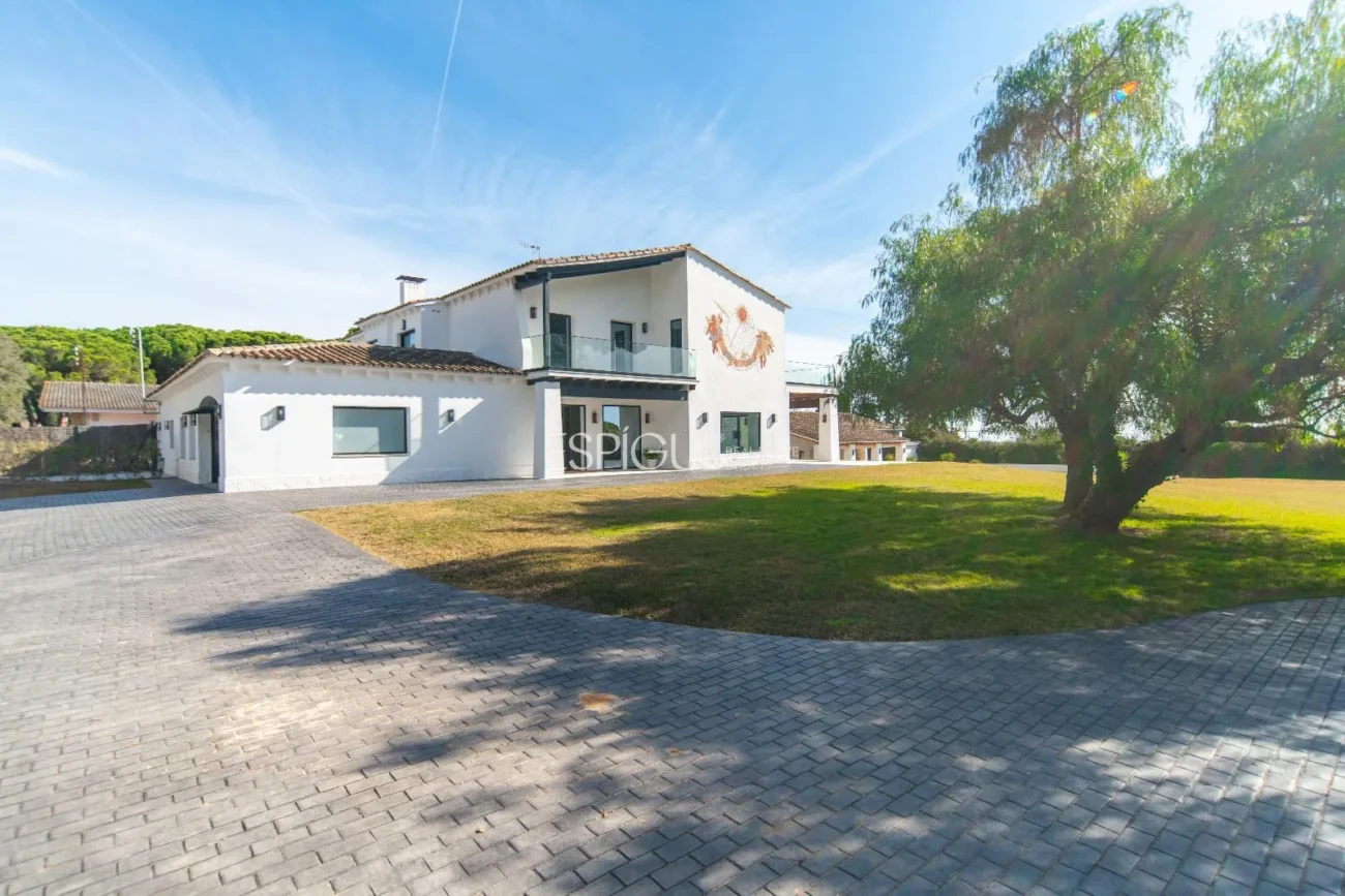 Maison exclusive restaurée avec de grandes qualités sur le golf de Sant Andreu de Llavaneres