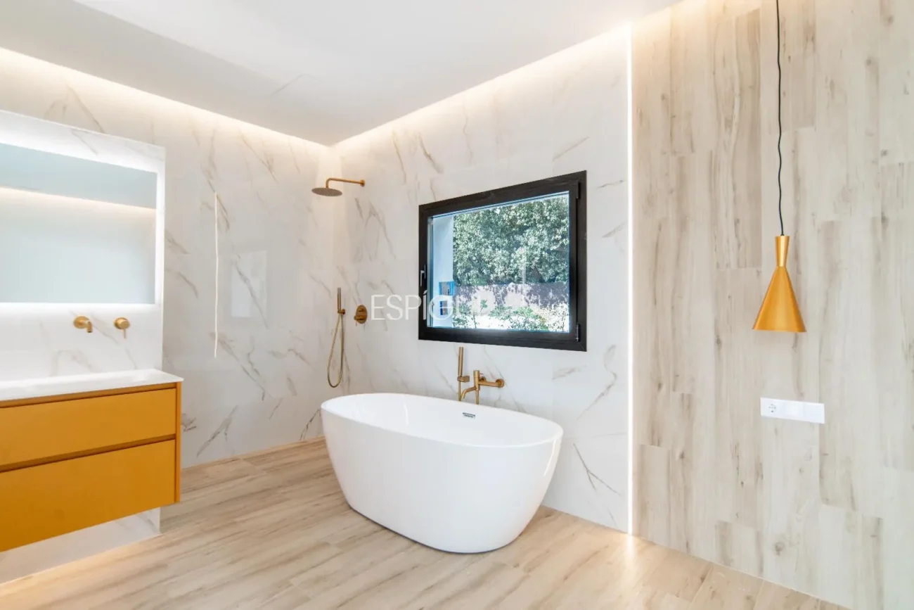 Maison exclusive restaurée avec de grandes qualités sur le golf de Sant Andreu de Llavaneres