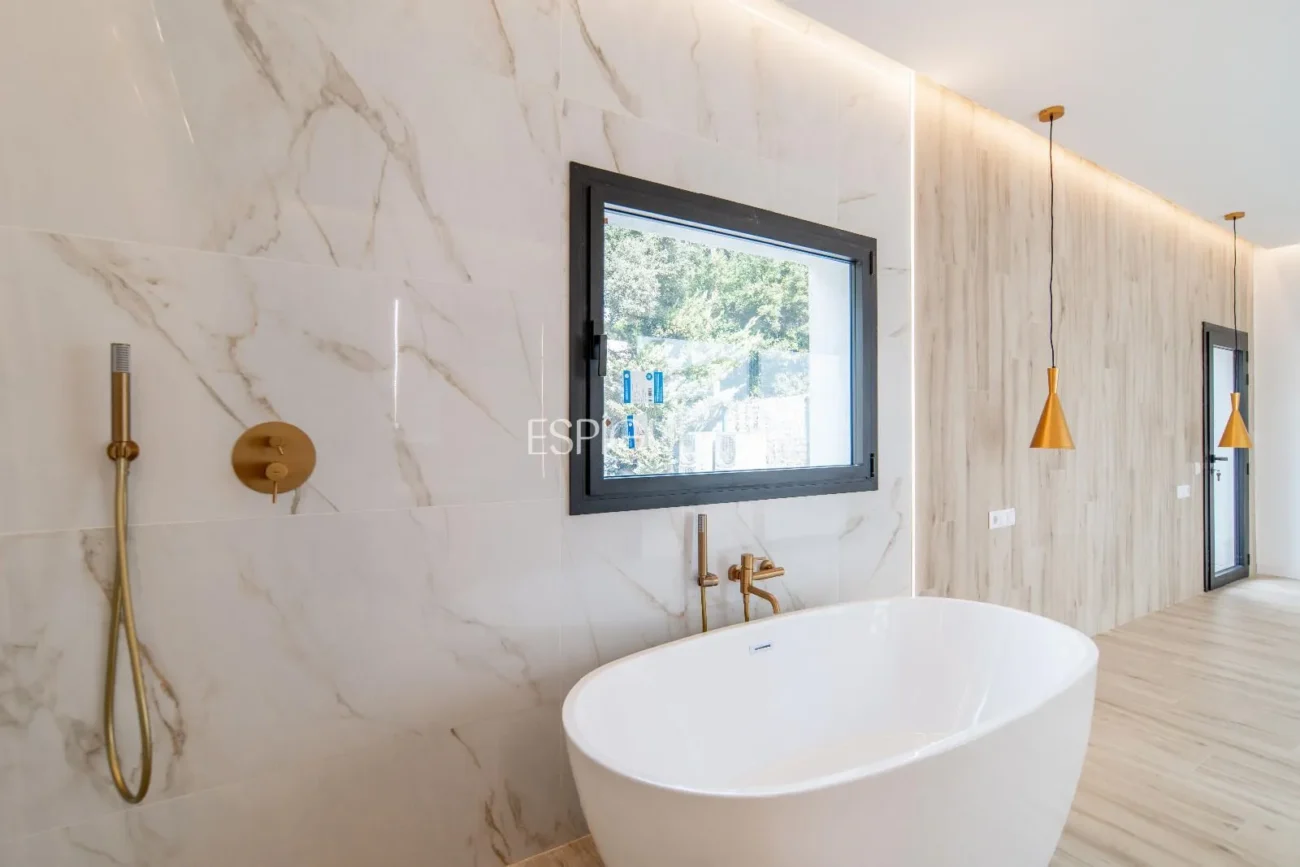 Maison exclusive restaurée avec de grandes qualités sur le golf de Sant Andreu de Llavaneres