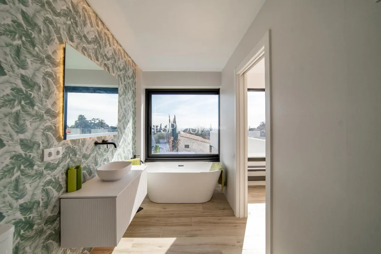 Maison exclusive restaurée avec de grandes qualités sur le golf de Sant Andreu de Llavaneres