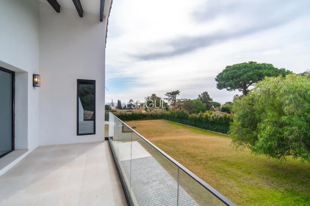 Maison exclusive restaurée avec de grandes qualités sur le golf de Sant Andreu de Llavaneres