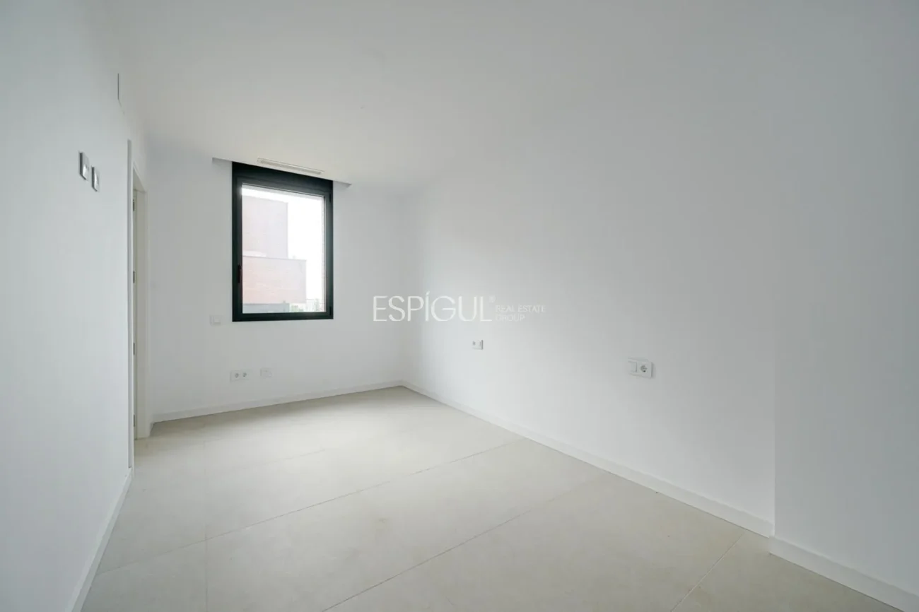 Maison exclusive de nouvelle construction avec piscine privée à louer à Can Quirze, Mataró