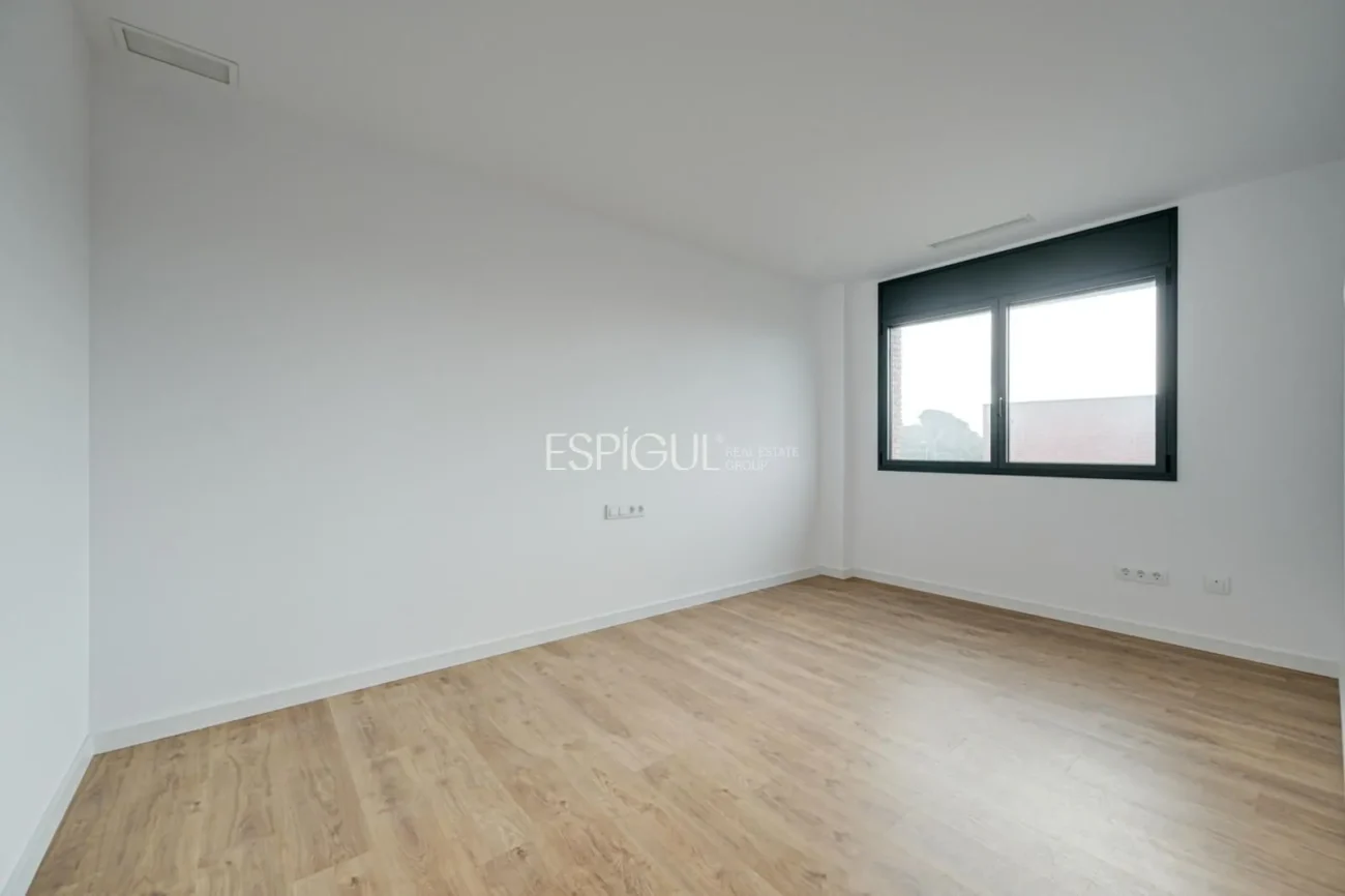 Maison exclusive de nouvelle construction avec piscine privée à louer à Can Quirze, Mataró