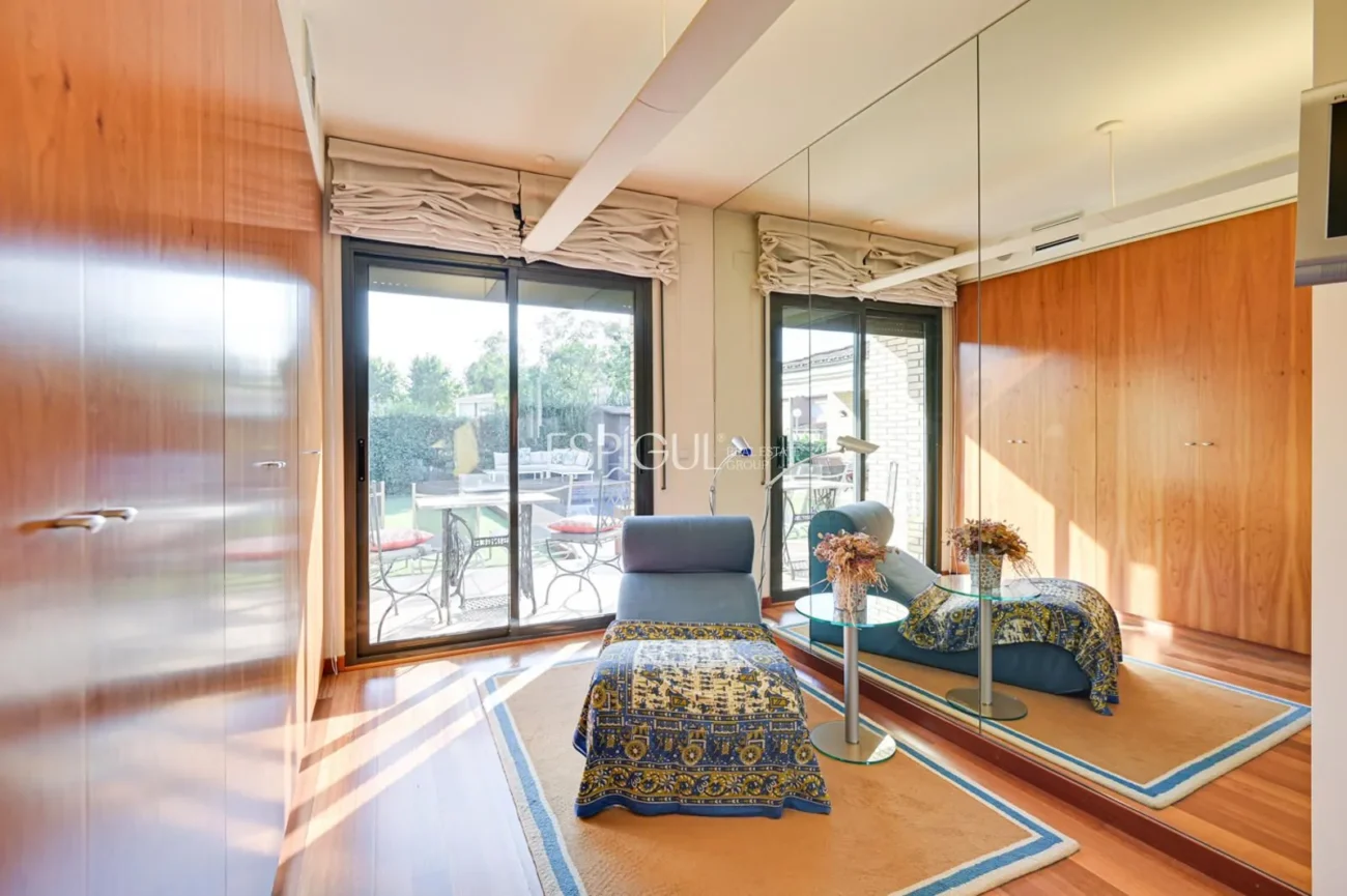 Résidence exclusive avec jardin, piscine et grands espaces à Sarrià