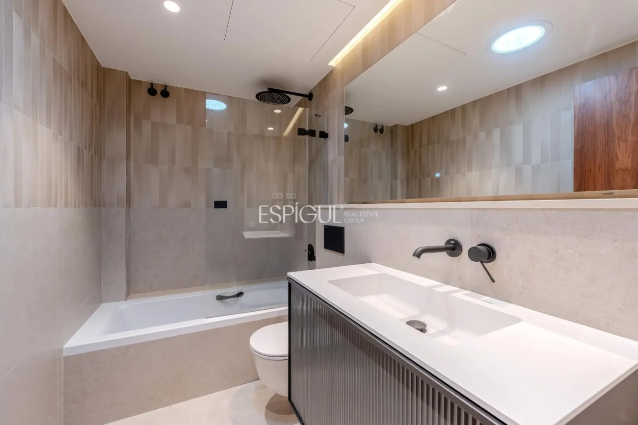 Attique exclusif au centre de Sant Cugat
