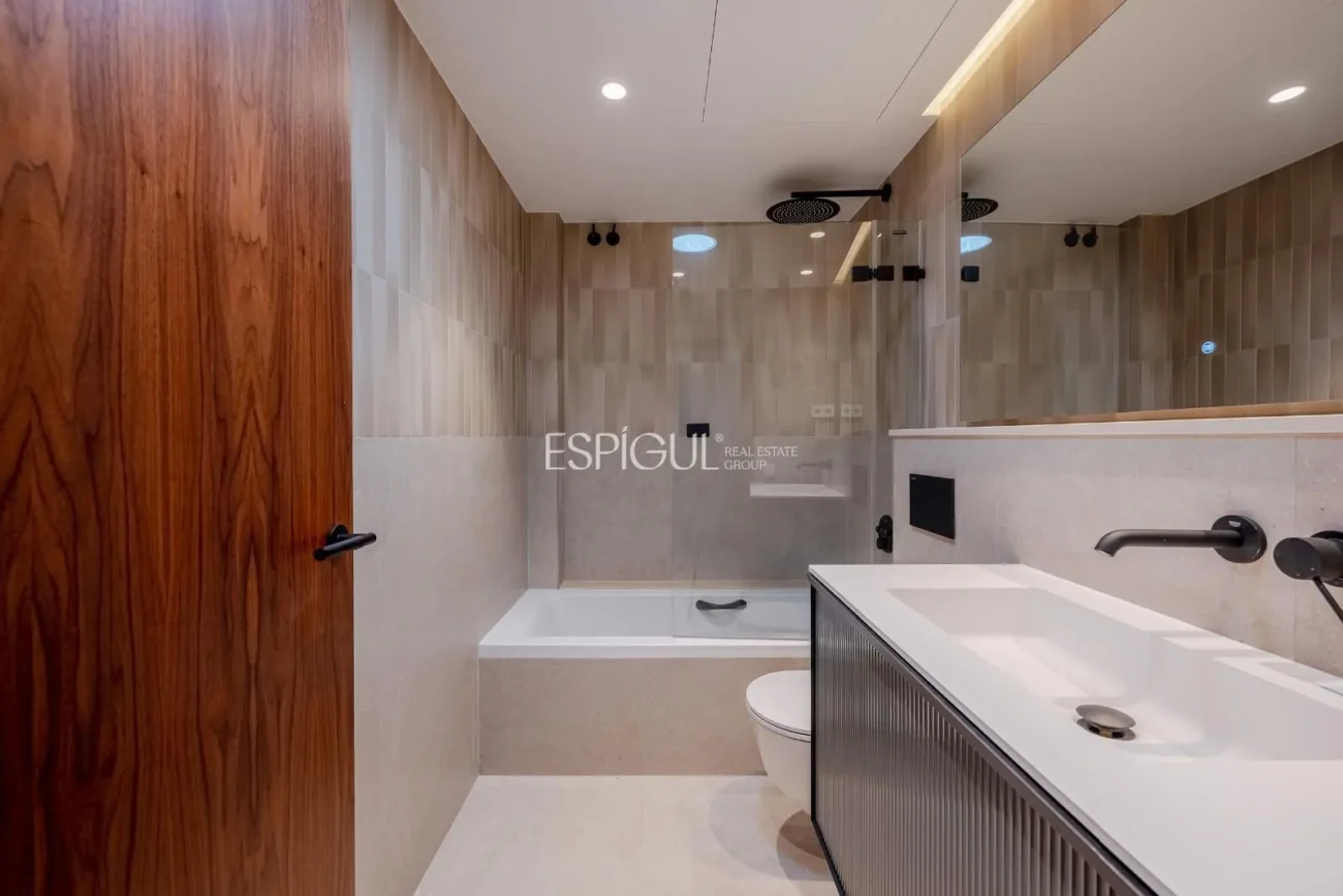 Attique exclusif au centre de Sant Cugat
