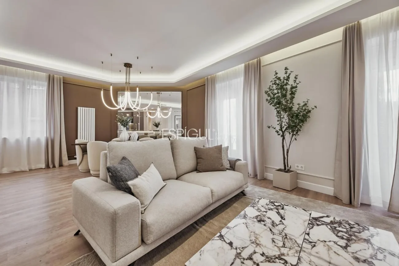 Exclusive Luxury Apartment in Juan Bravo, Salamanca District
