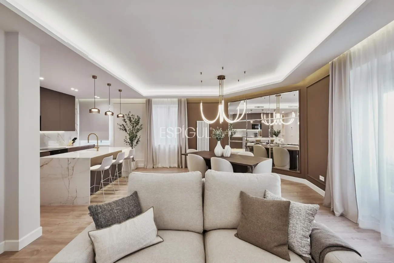 Exclusive Luxury Apartment in Juan Bravo, Salamanca District