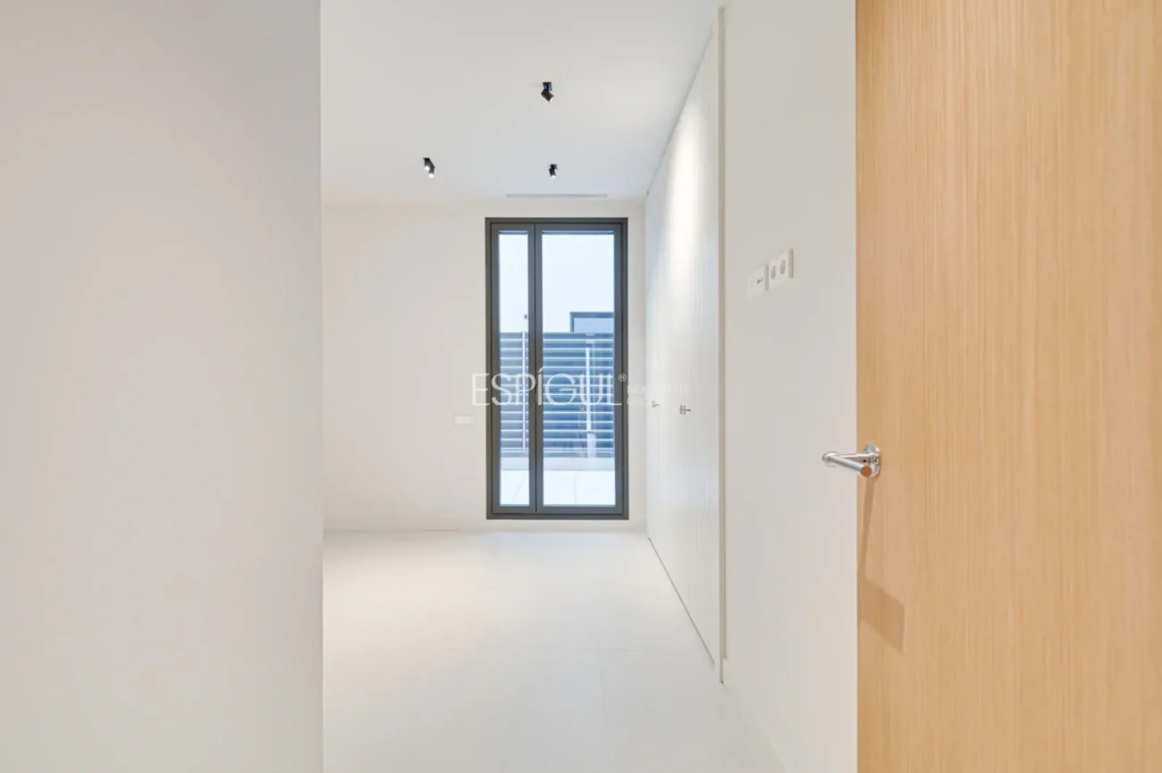 Pis exclusiu d’obra nova amb 104 m² d’espai exterior a Sant Gervasi-Galvany