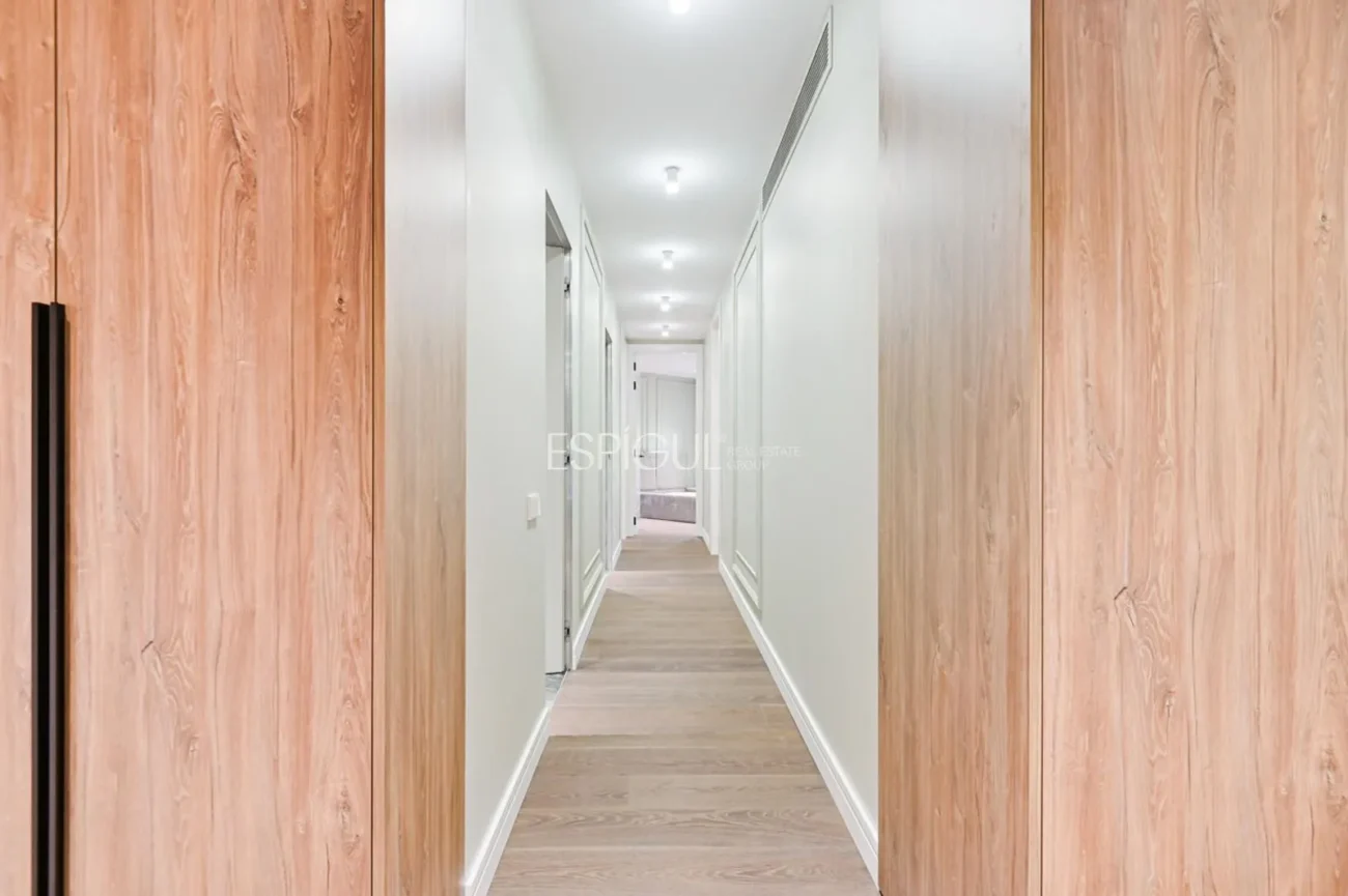 Exclusive Apartment for Sale on Calle Bruc, Barcelona