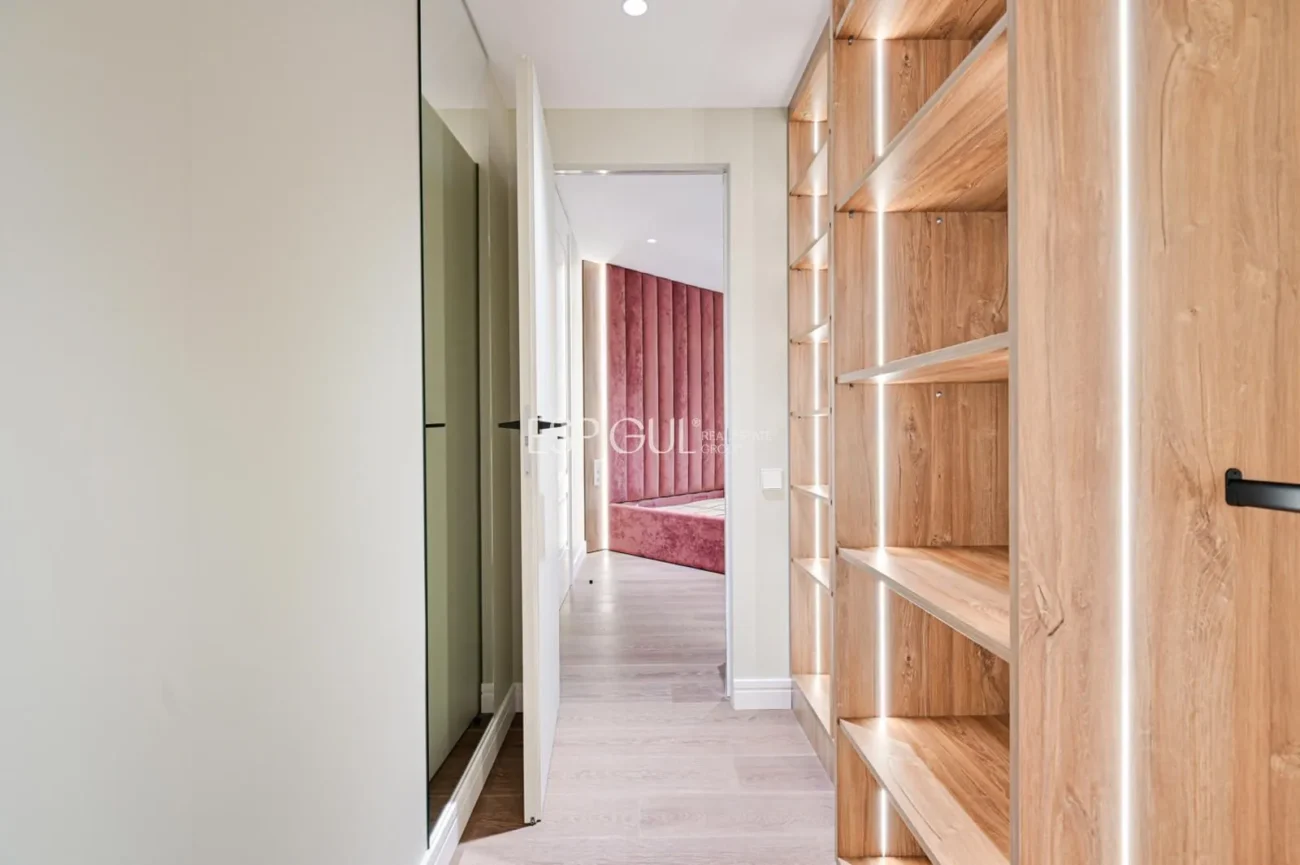 Exclusive Apartment for Sale on Calle Bruc, Barcelona
