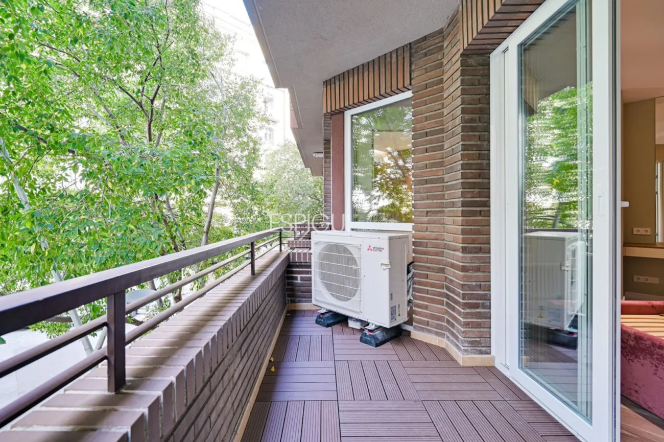 Exclusive Apartment for Sale on Calle Bruc, Barcelona