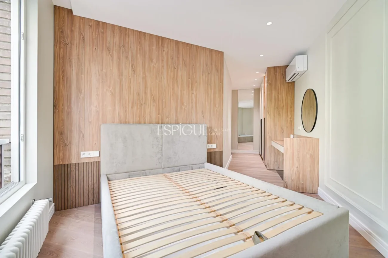 Exclusive Apartment for Sale on Calle Bruc, Barcelona
