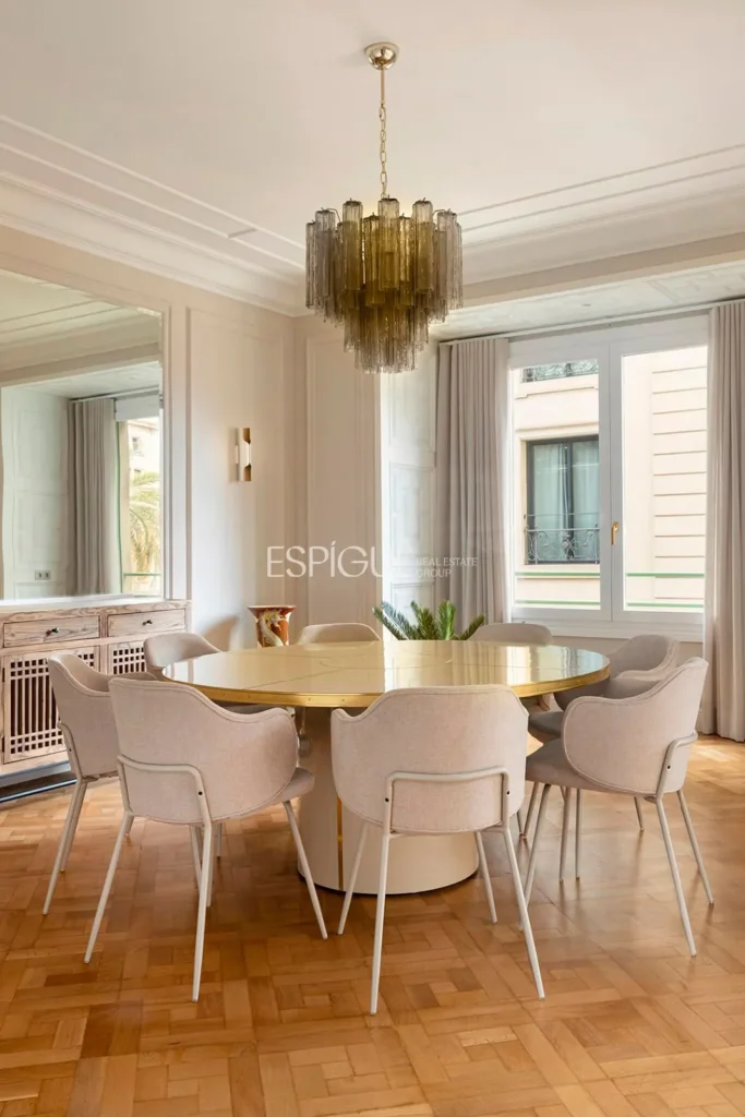 Exquisite Luxury Apartment for Sale in Sant Gervasi