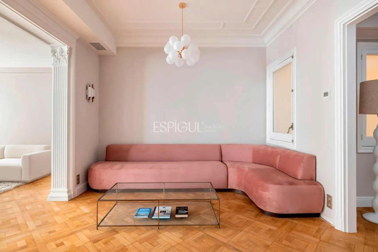 Exquisite Luxury Apartment for Sale in Sant Gervasi