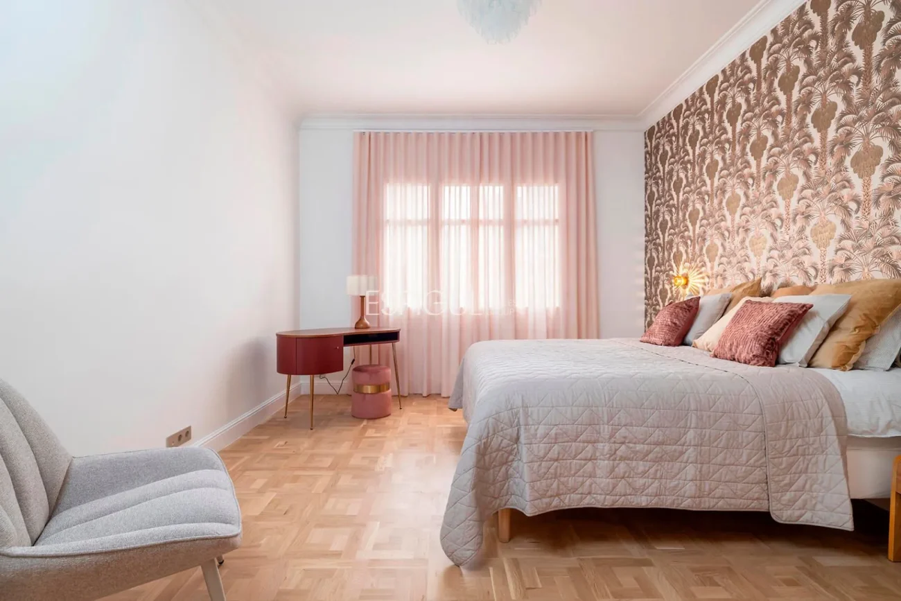 Exquisite Luxury Apartment for Sale in Sant Gervasi