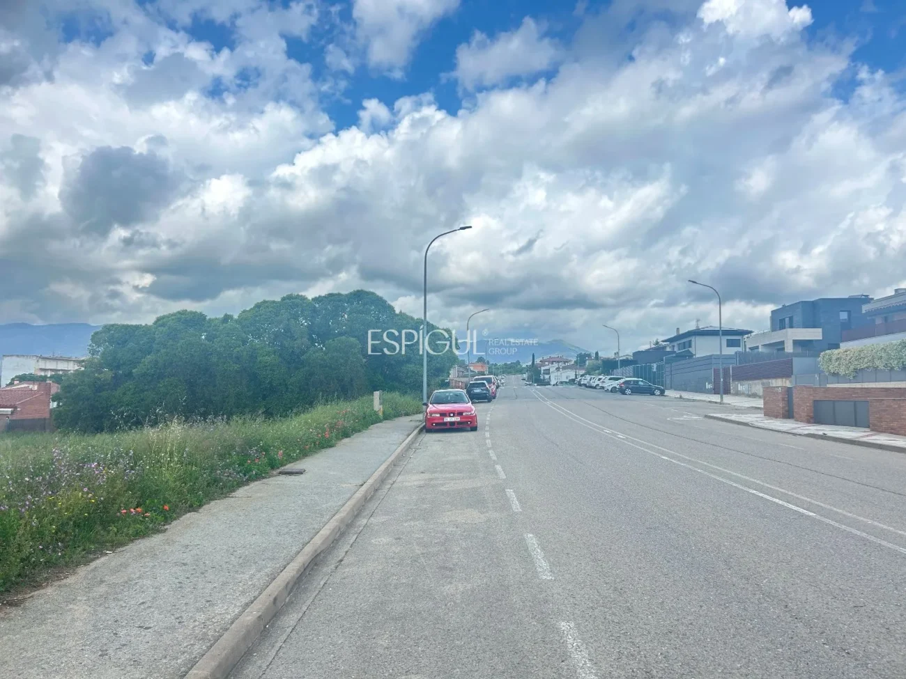 Ideal parcela en venta en Santa Coloma