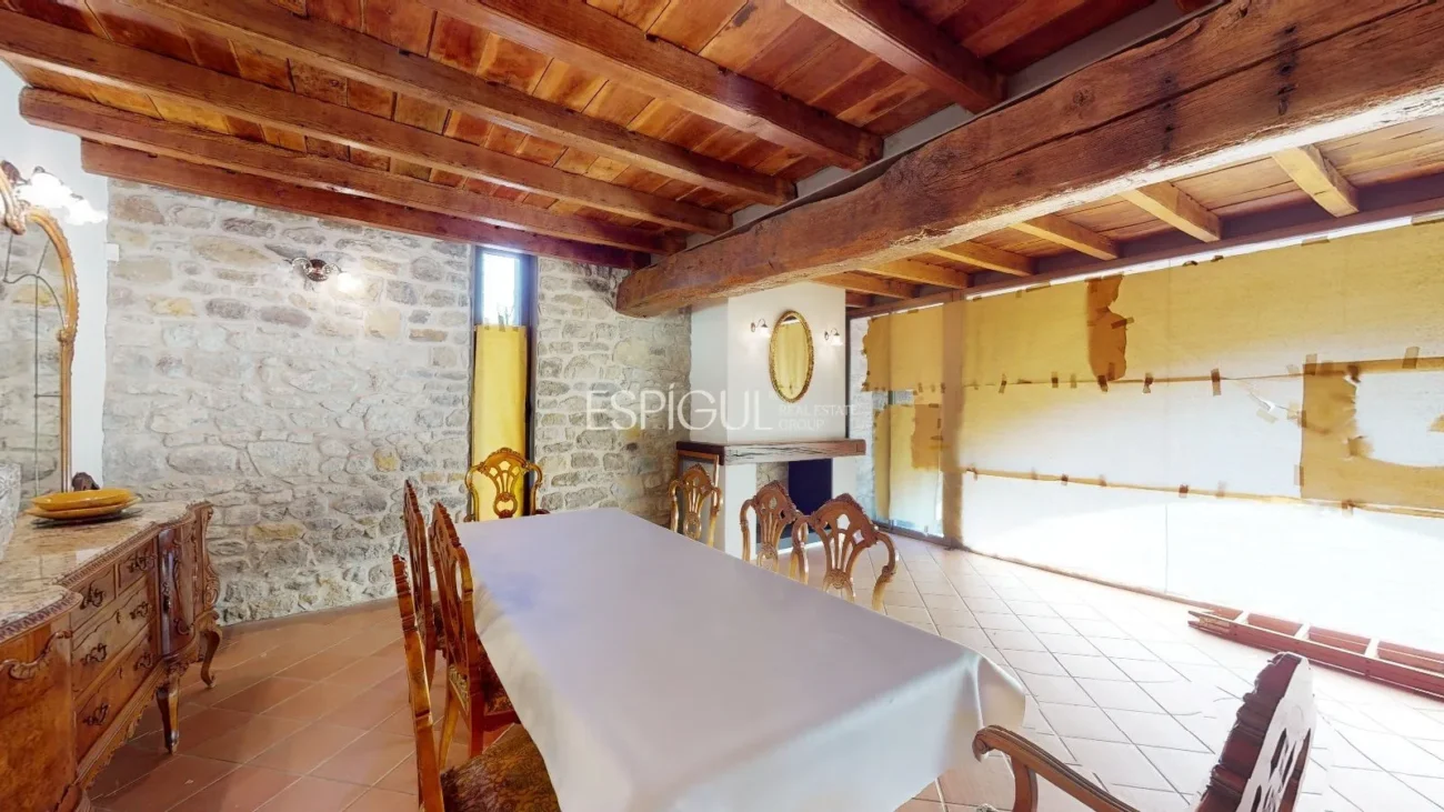 Masia totalment reformada amb encant