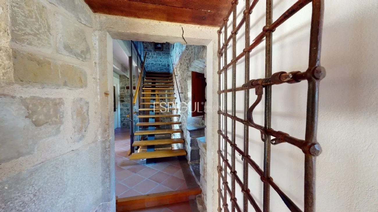 Masia totalment reformada amb encant