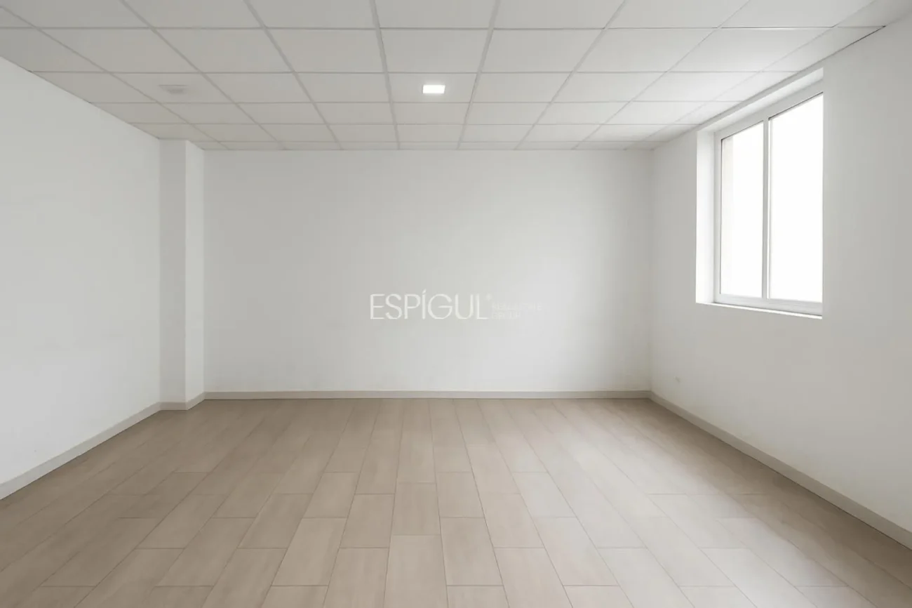 Investment Opportunity in Girona – Premises with Guaranteed Profitability
