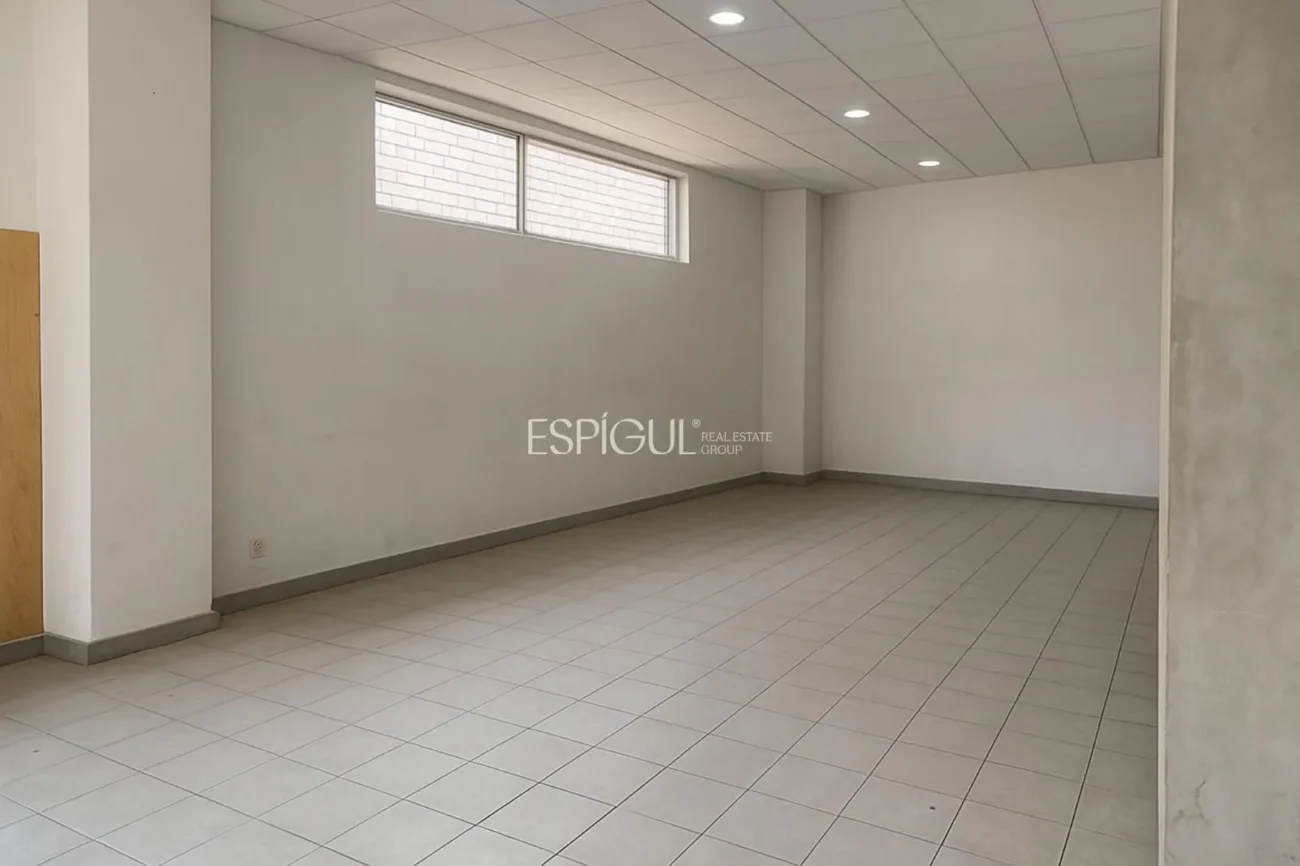 Investitionsmöglichkeit in Girona – Lokal mit garantierter Rentabilität