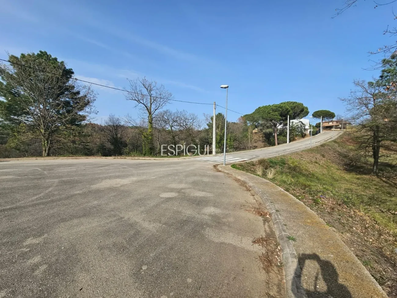 Parcel·la urbana de 2400 m² a Mas Llunes de Bescanó