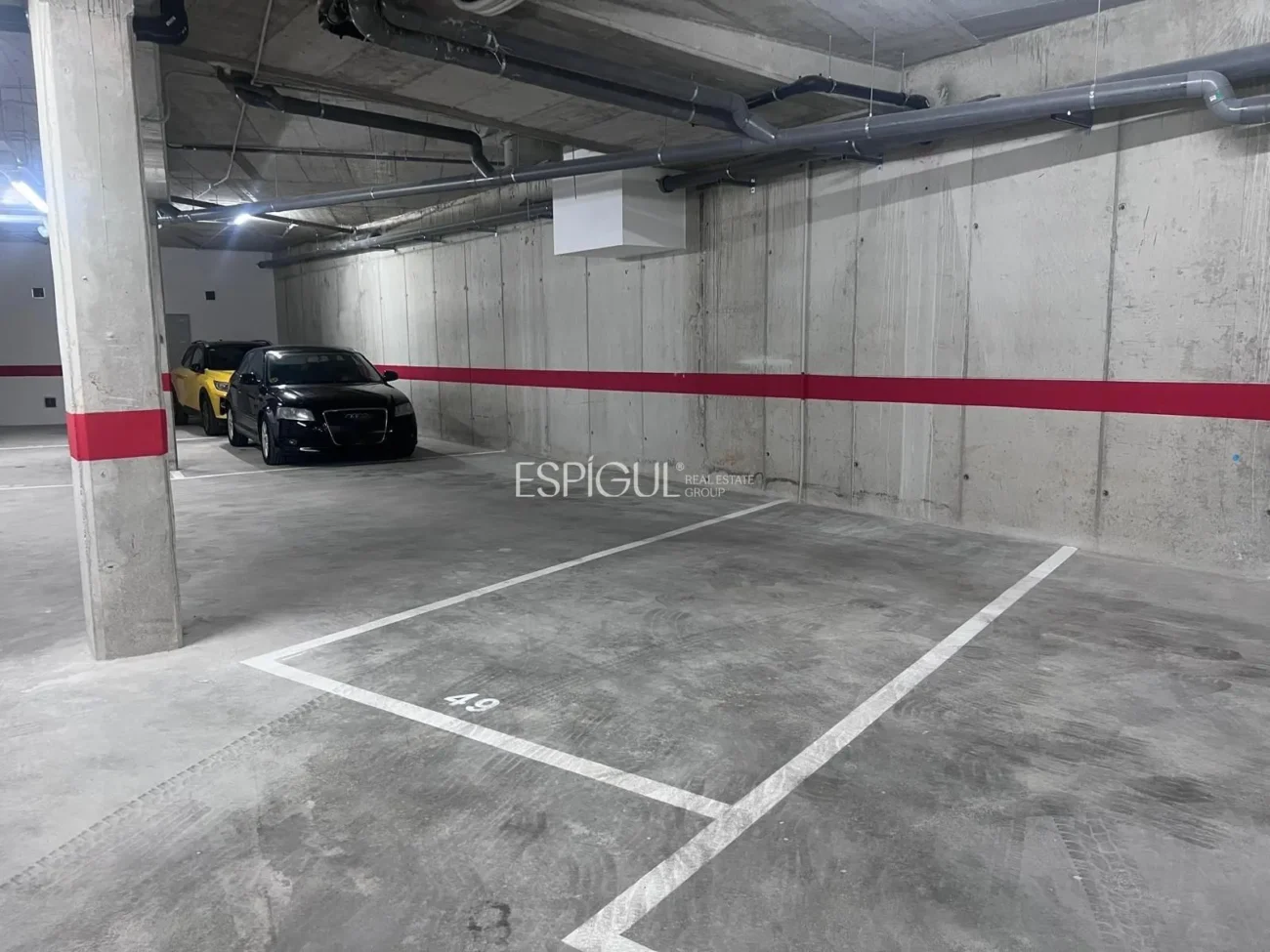 Parking au centre de Fornells de la Selva