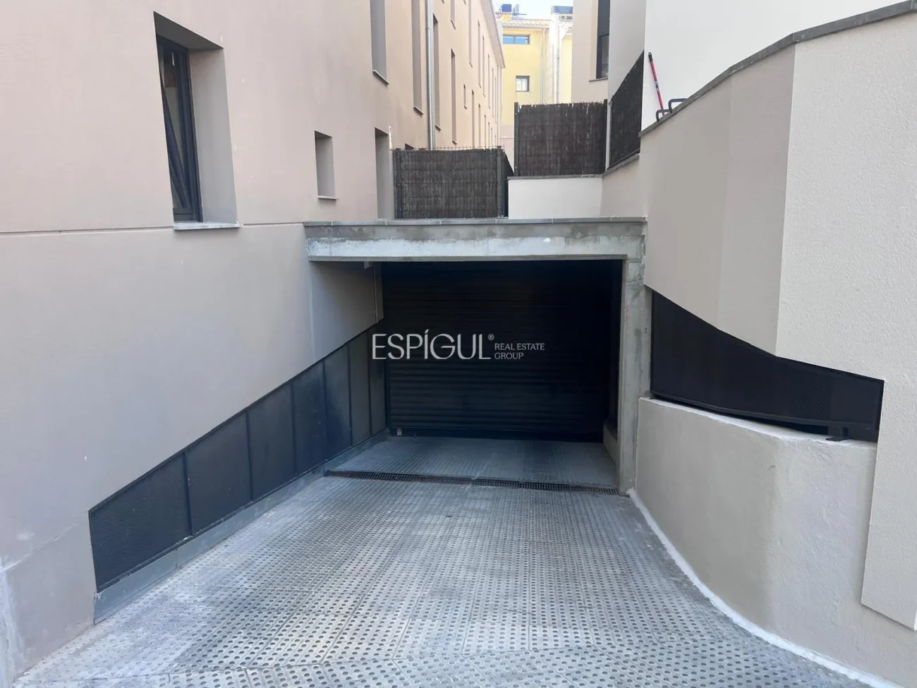 Parkplatz im Zentrum von Fornells de la Selva