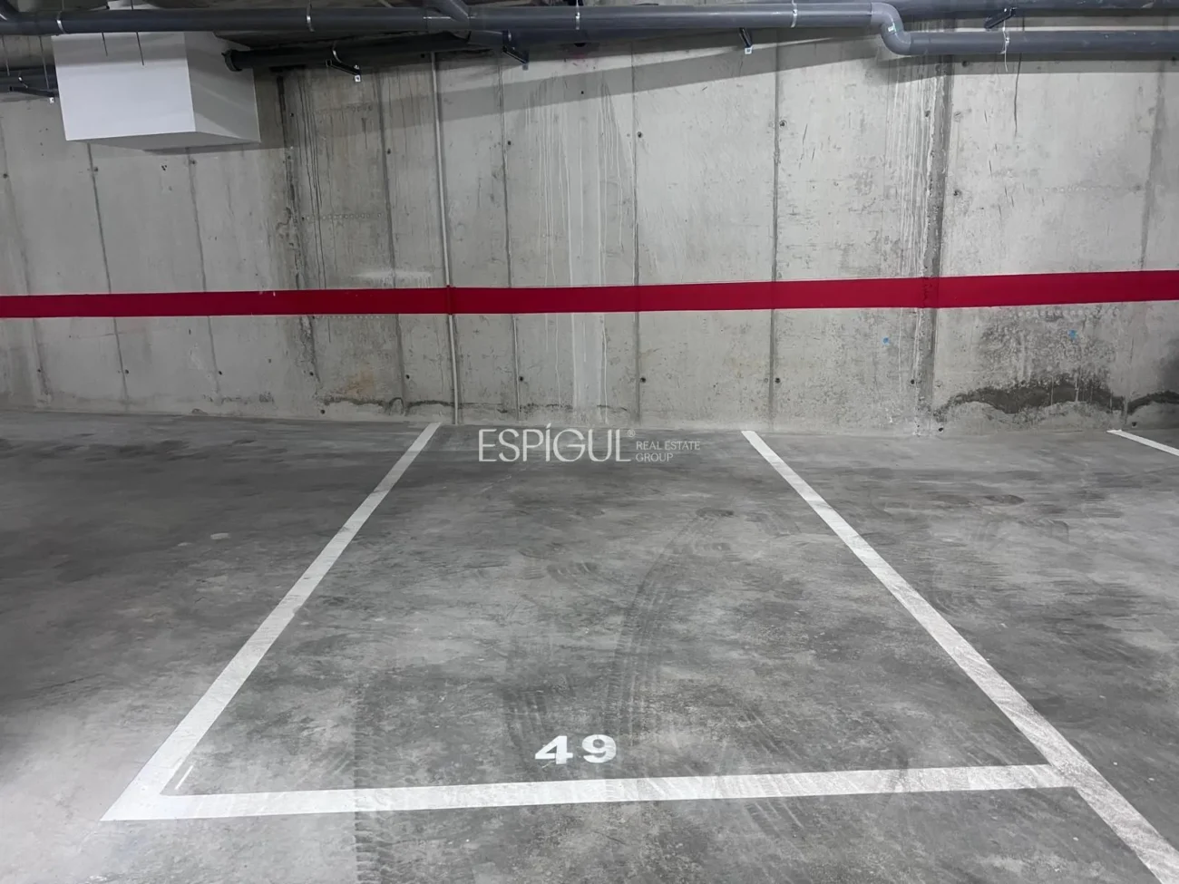 Parkplatz im Zentrum von Fornells de la Selva