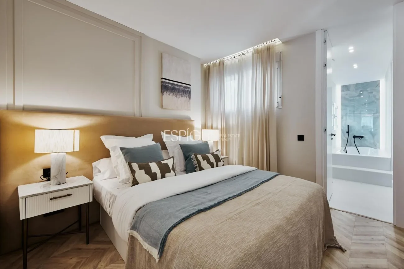 Appartement dans un immeuble avec piscine, Calle General Oraa, Lista