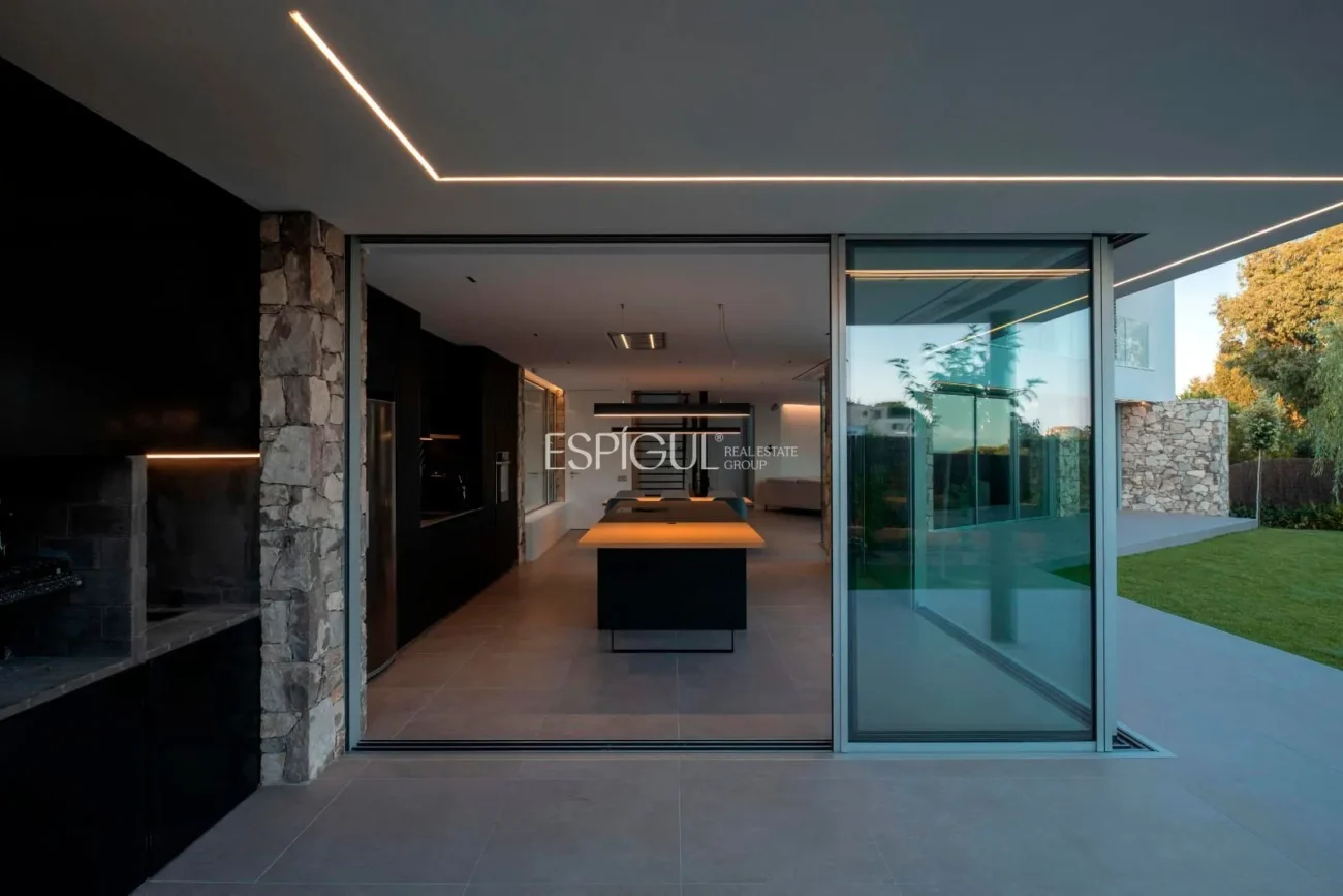 Contemporary Design Residence in Teià with a Pool and Private Garden.