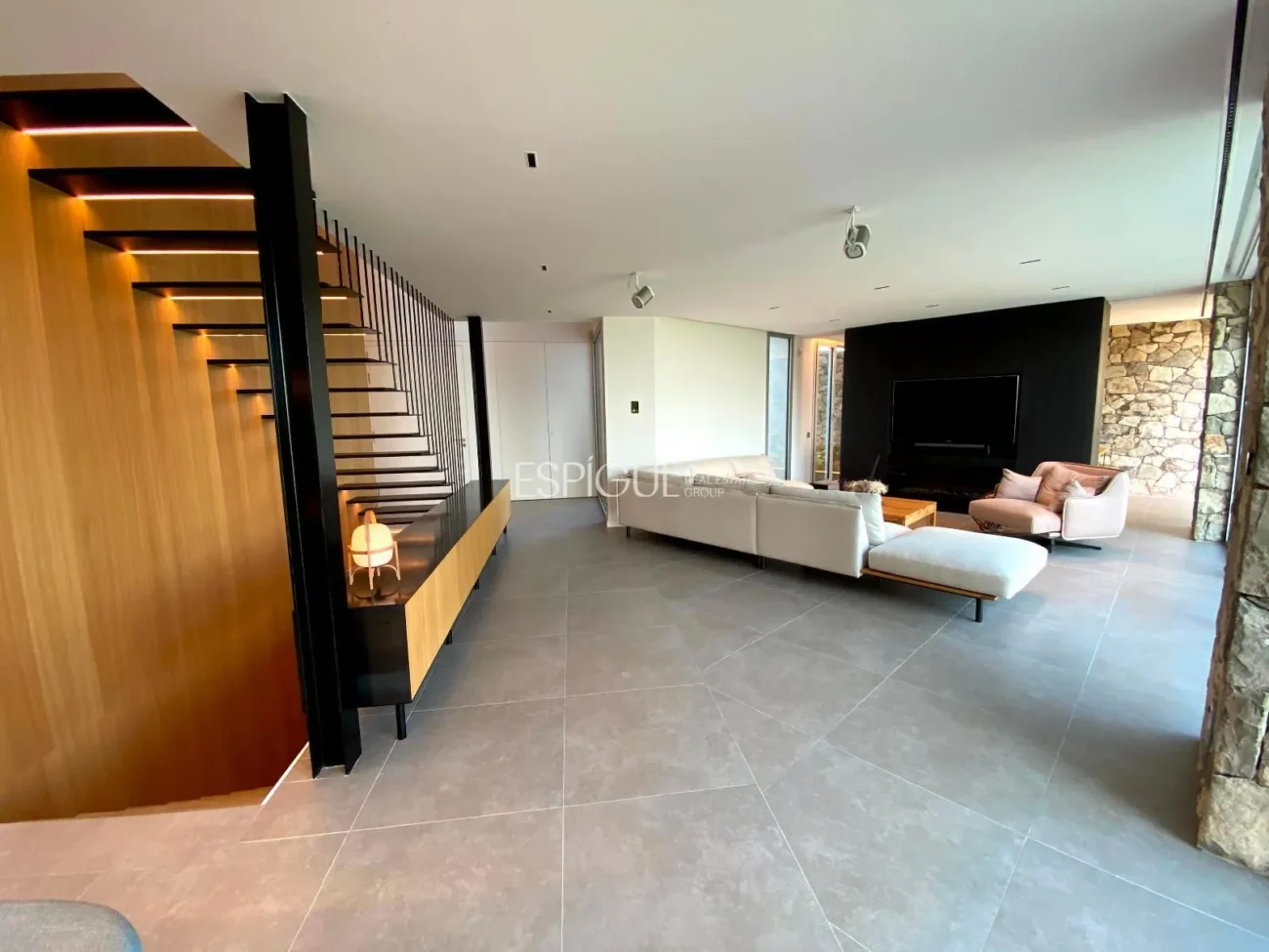 Contemporary Design Residence in Teià with a Pool and Private Garden.