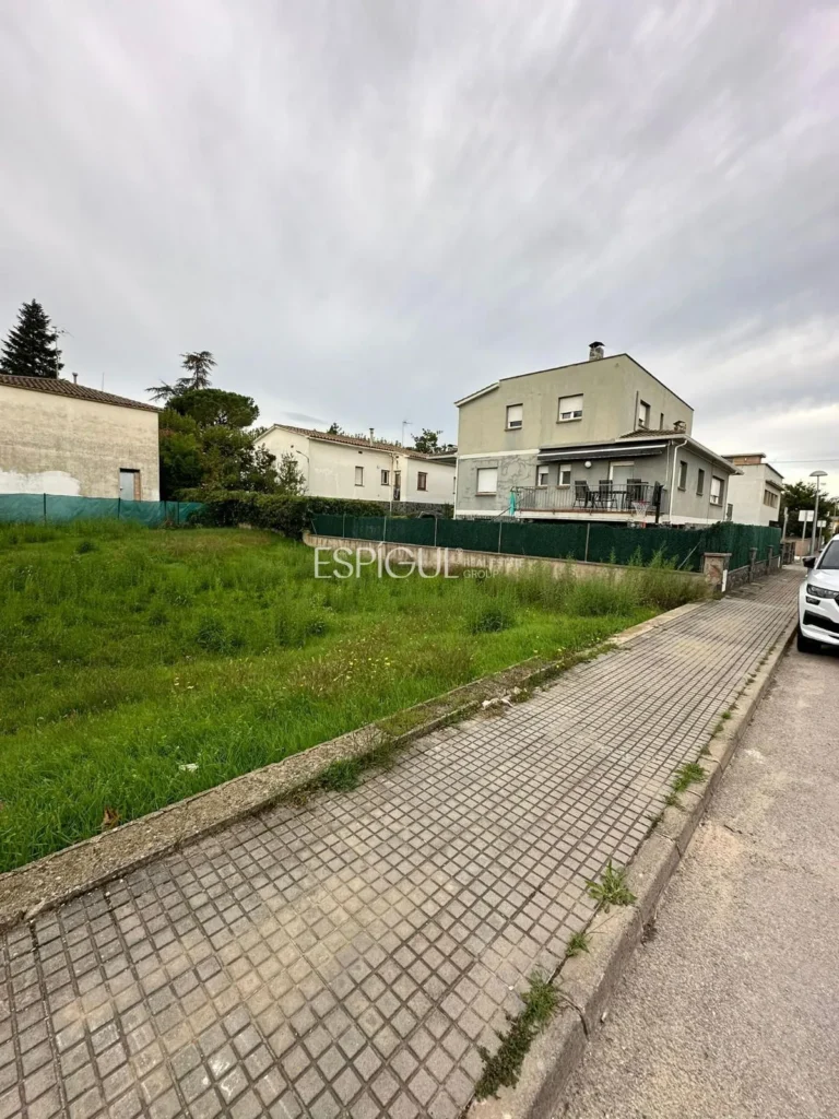 Terrain de 355 mètres carrés à Caldes de Malavella