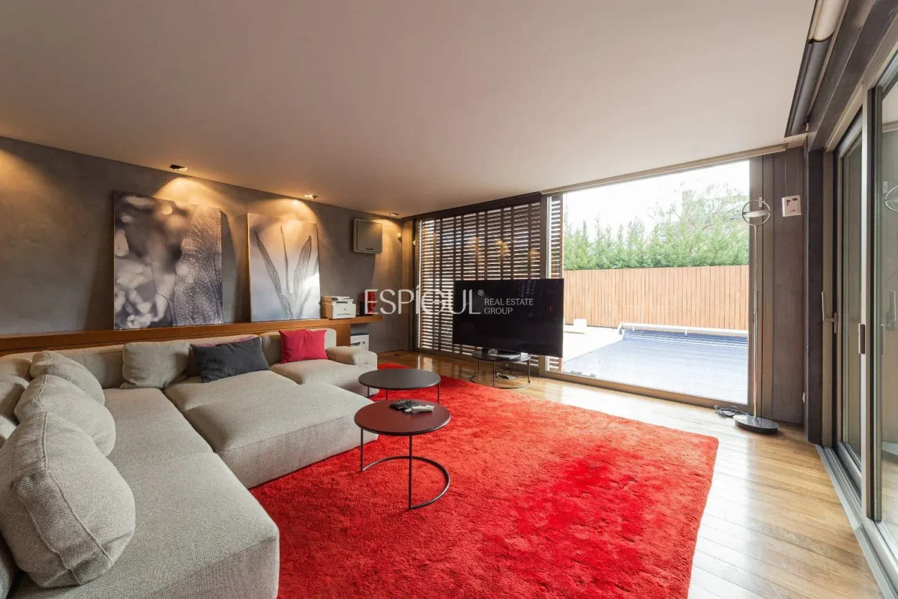 Maison individuelle design dans le quartier d&rsquo;Arxiu