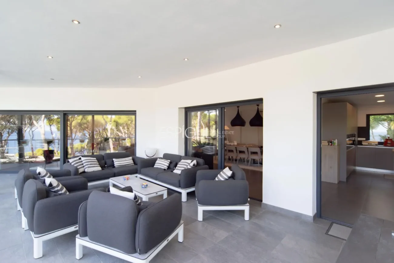 Luxury Villa in Calella De Palafrugell with an Infinity Pool and Panoramic Sea Views