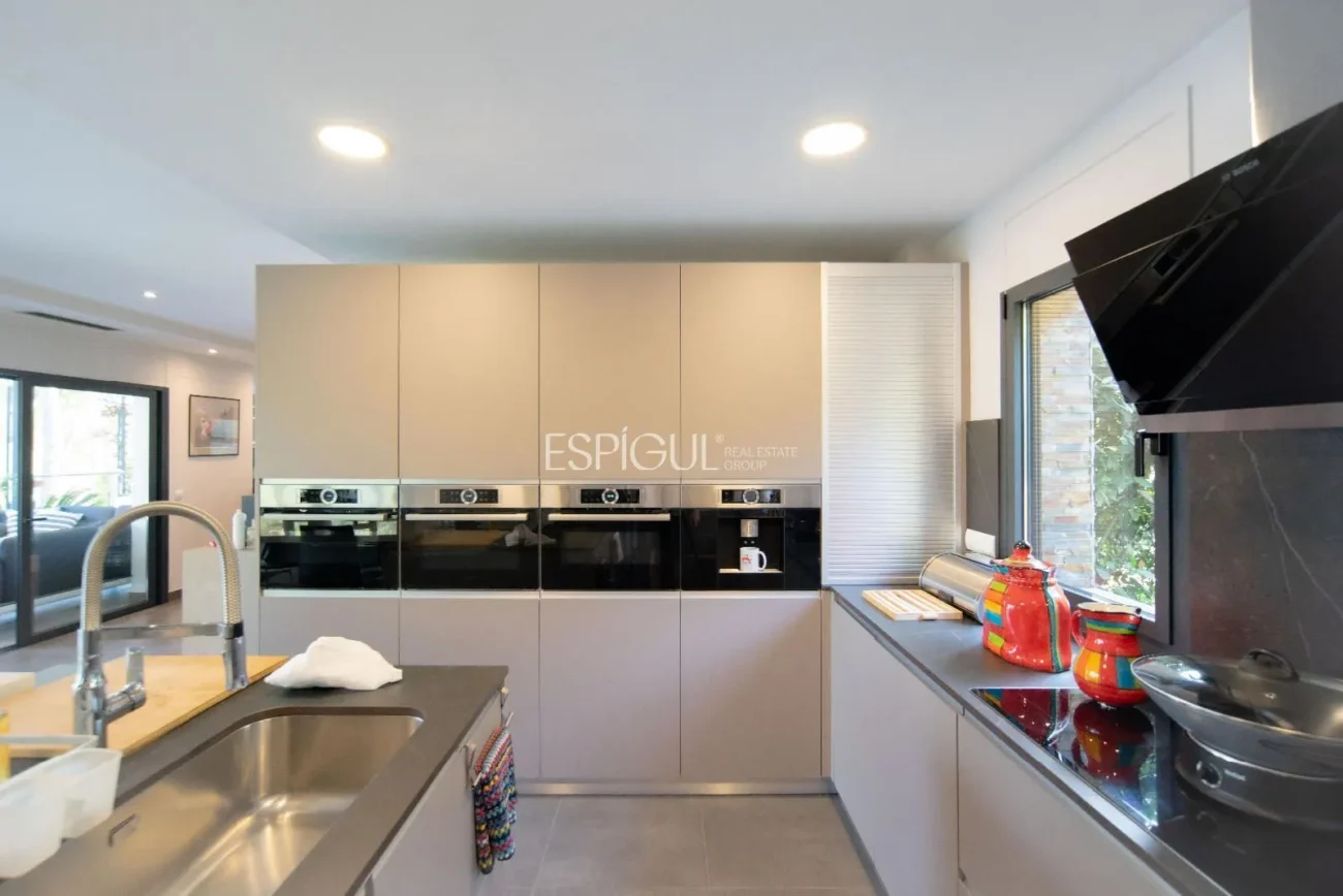 Luxury Villa in Calella De Palafrugell with an Infinity Pool and Panoramic Sea Views