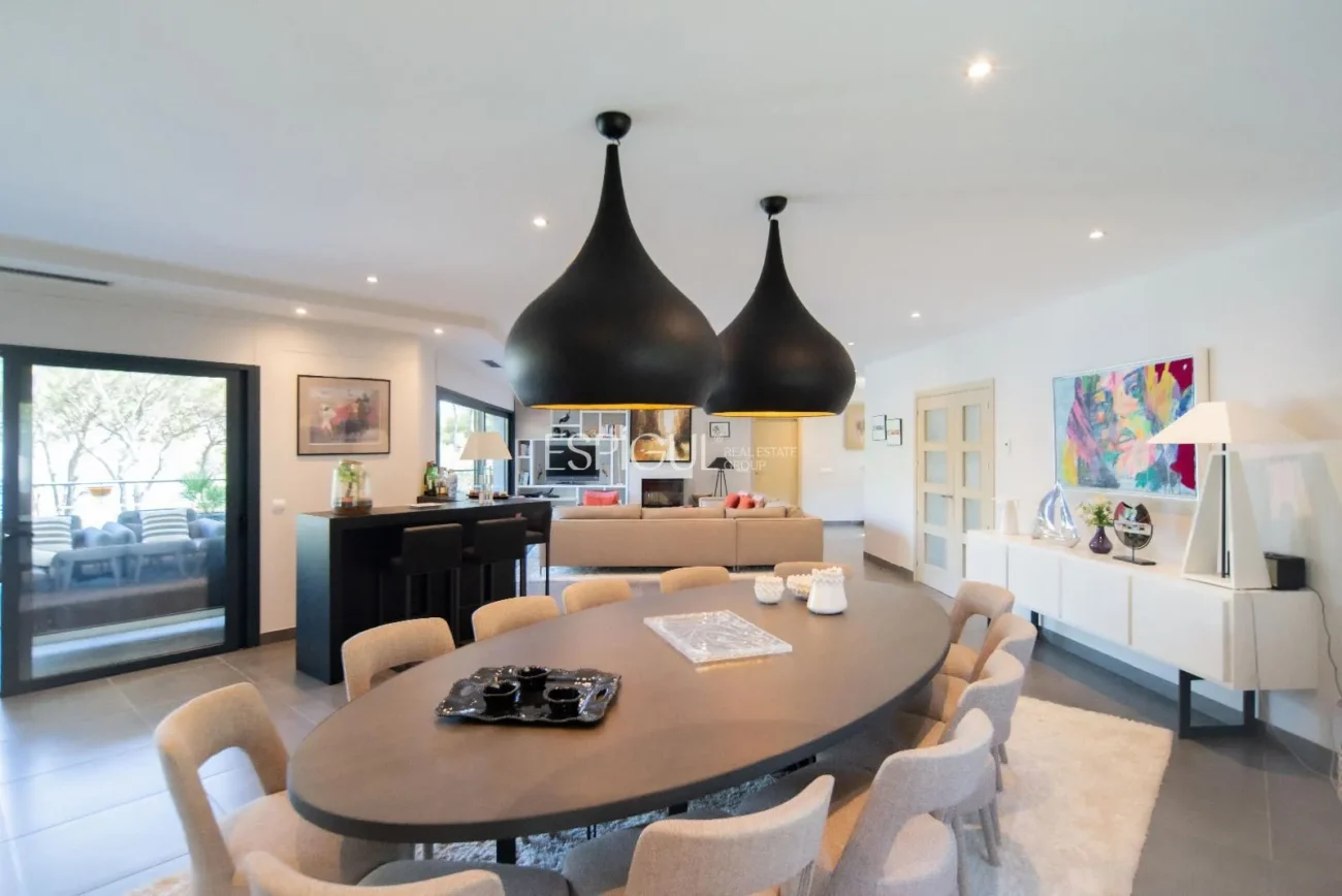 Luxury Villa in Calella De Palafrugell with an Infinity Pool and Panoramic Sea Views