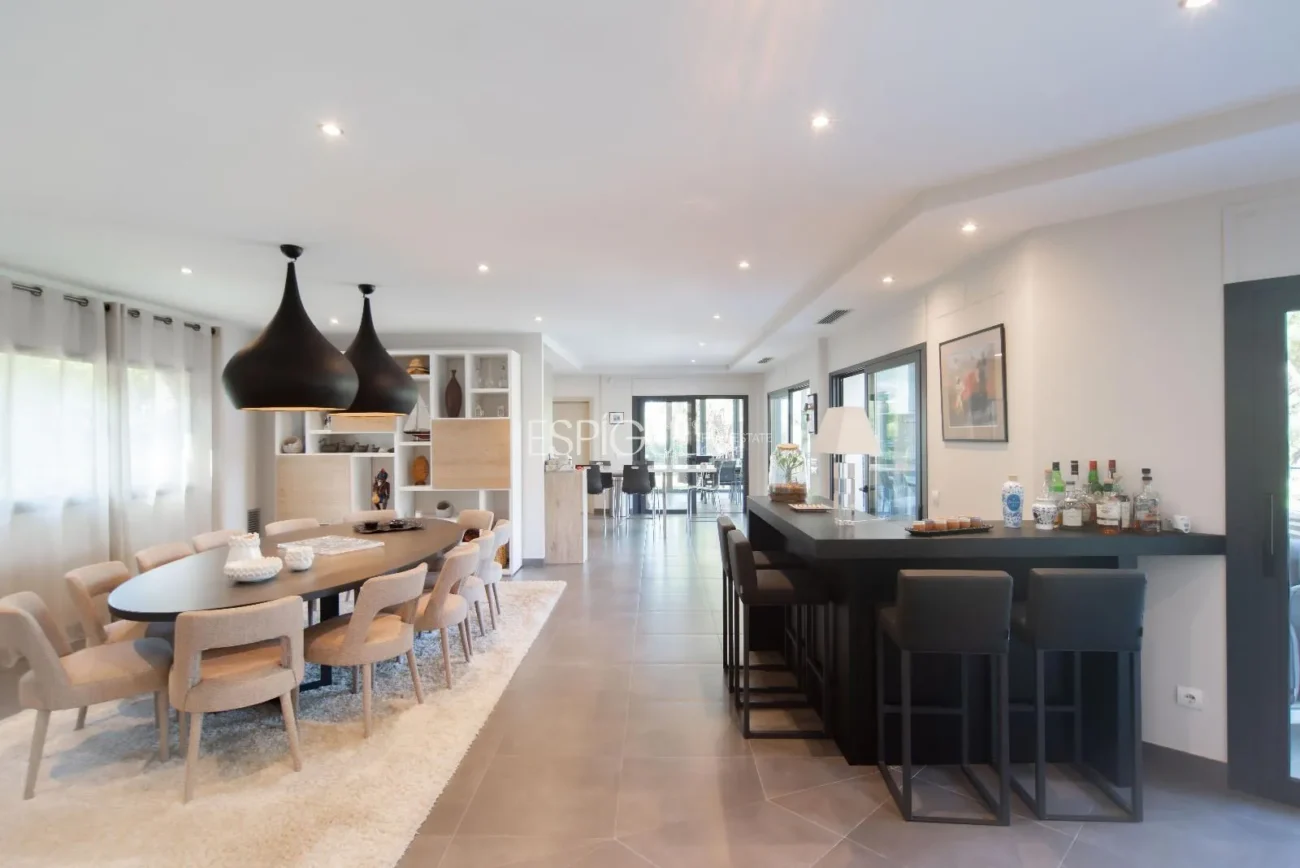 Luxury Villa in Calella De Palafrugell with an Infinity Pool and Panoramic Sea Views